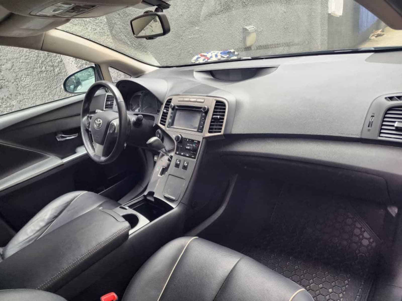 2015 Toyota Venza Coupe — photo 7 of 10