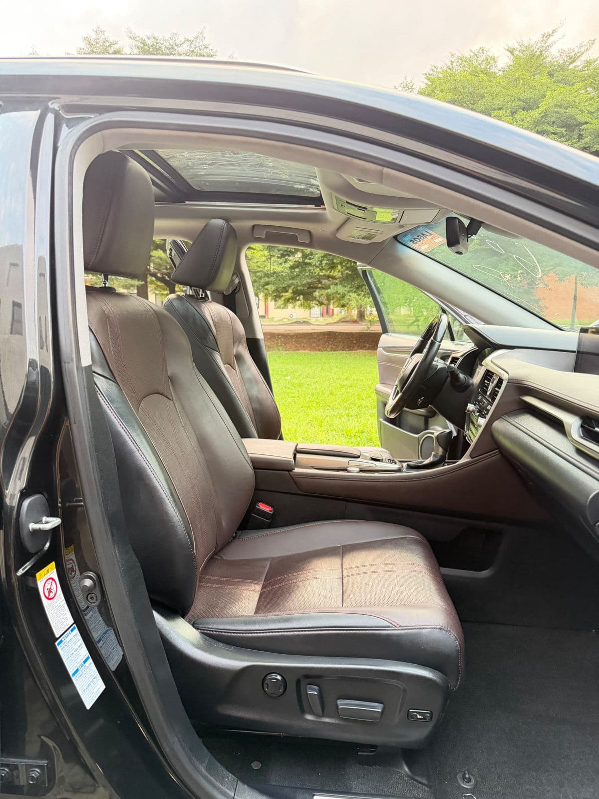 2017 Lexus RX SUV — photo 7 of 11