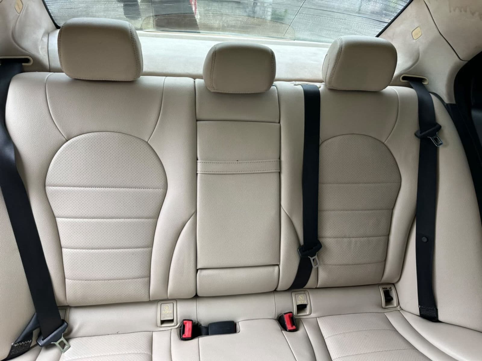 2015 Mercedes-Benz C Class Sedan — photo 4 of 10