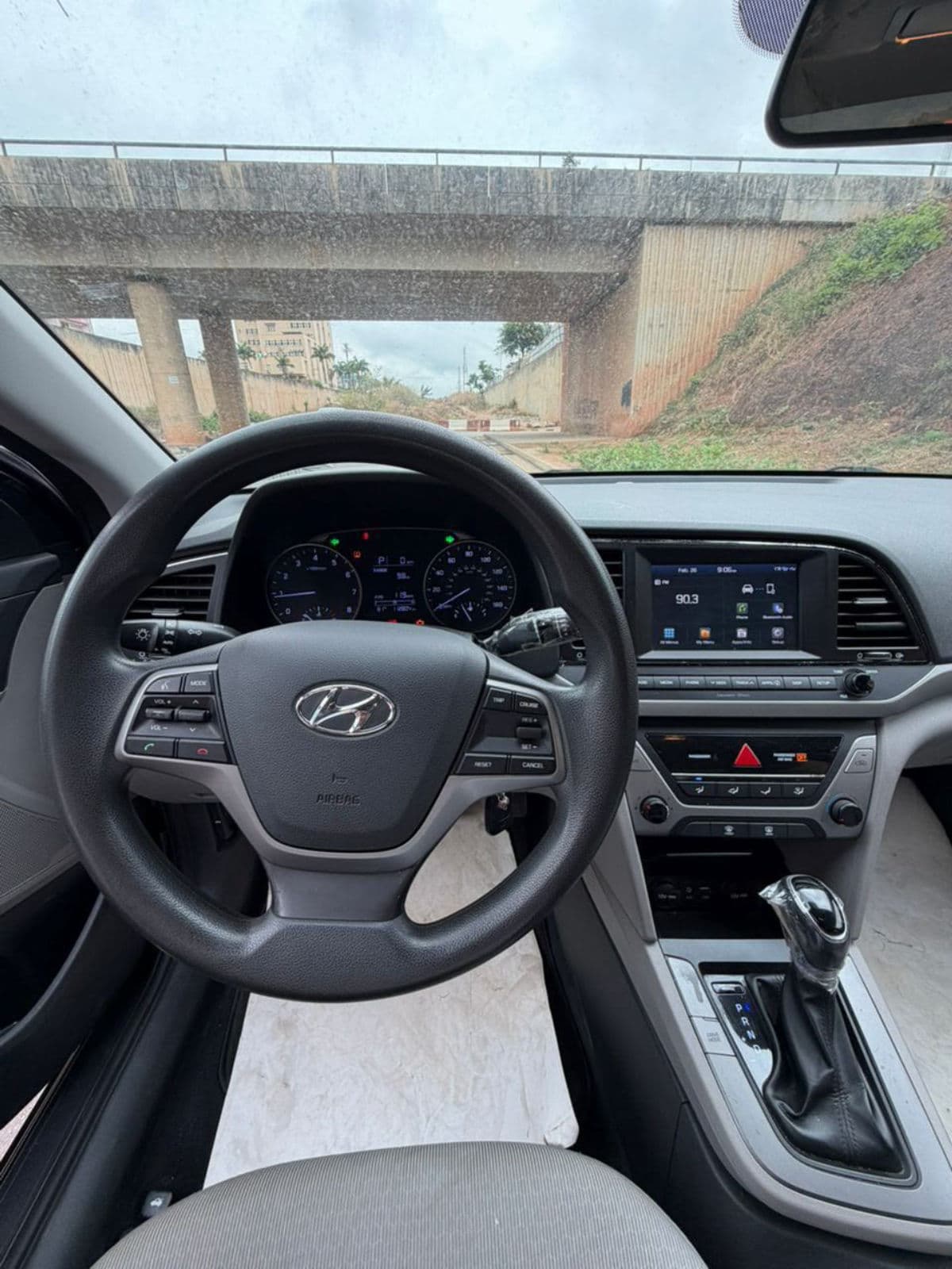 2016 Hyundai Elantra Sedan — photo 2 of 6