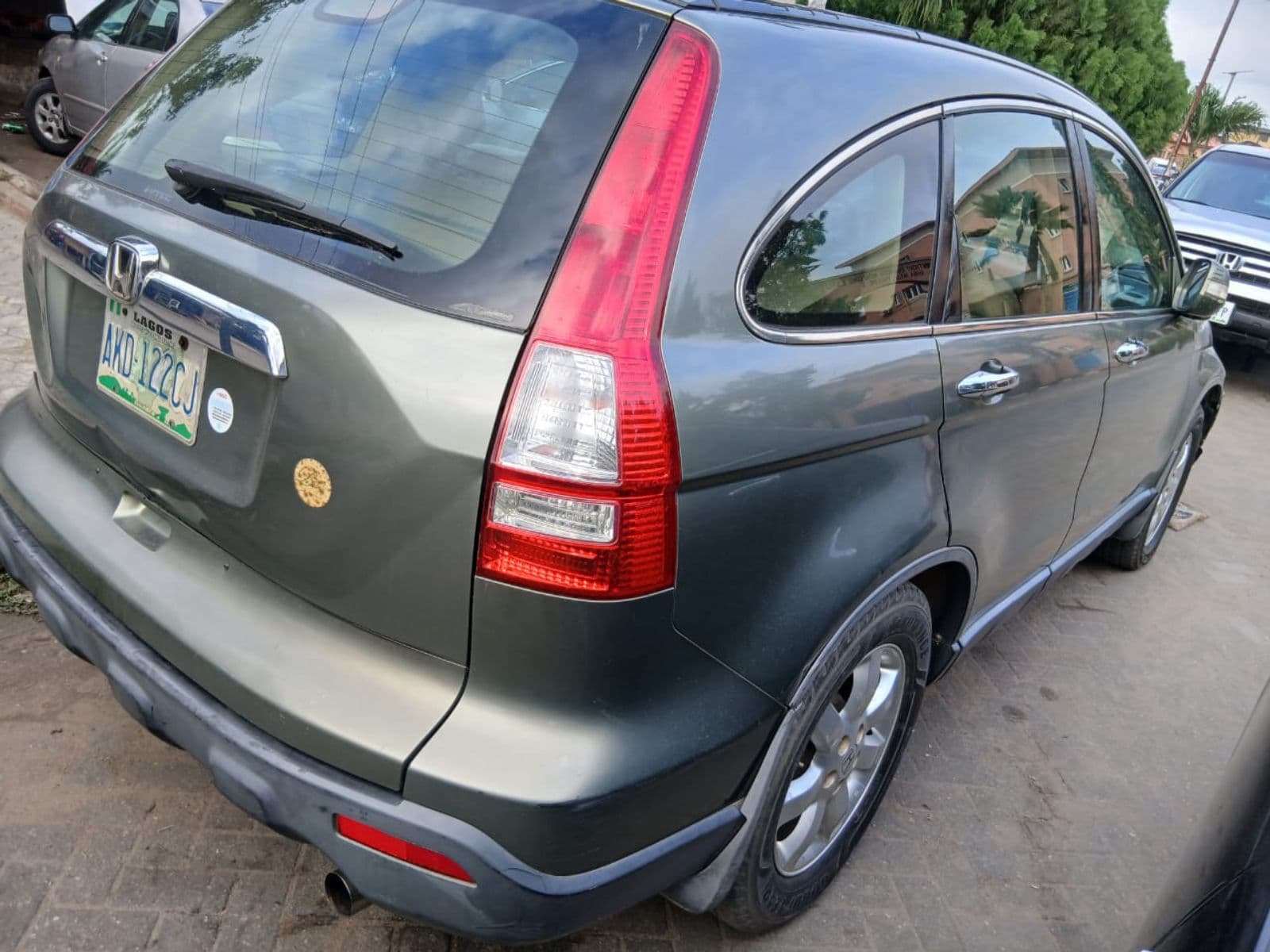 2010 Honda CRV SUV — photo 7 of 8