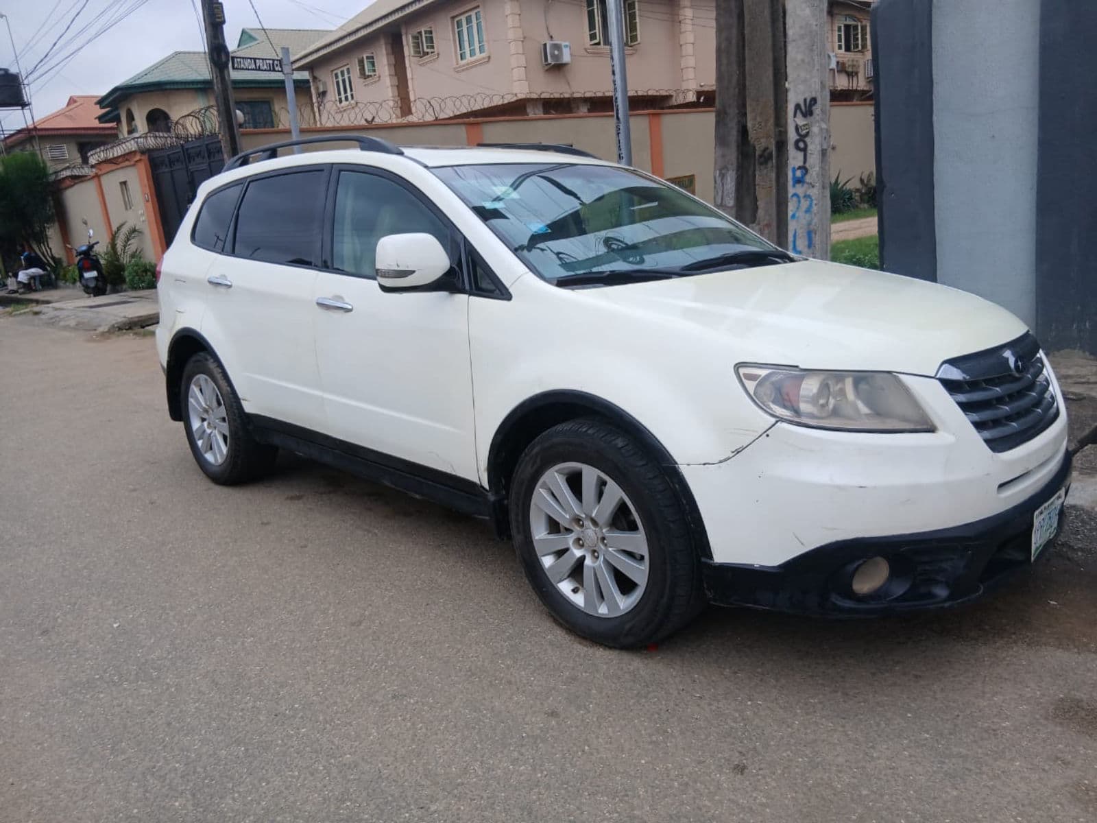 2009 Subaru Tribeca SUV — photo 5 of 10