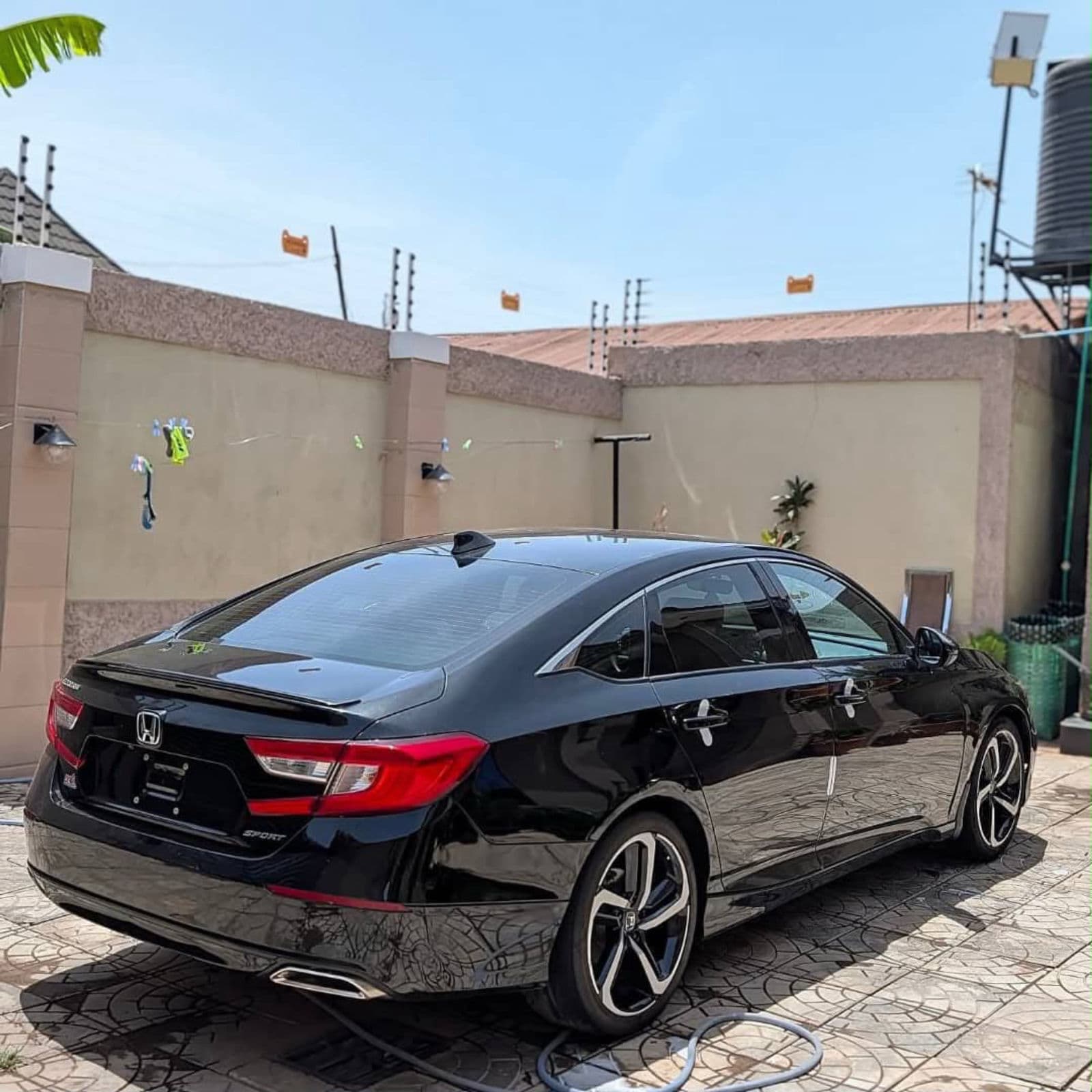 2019 Honda Accord Sedan — photo 8 of 9