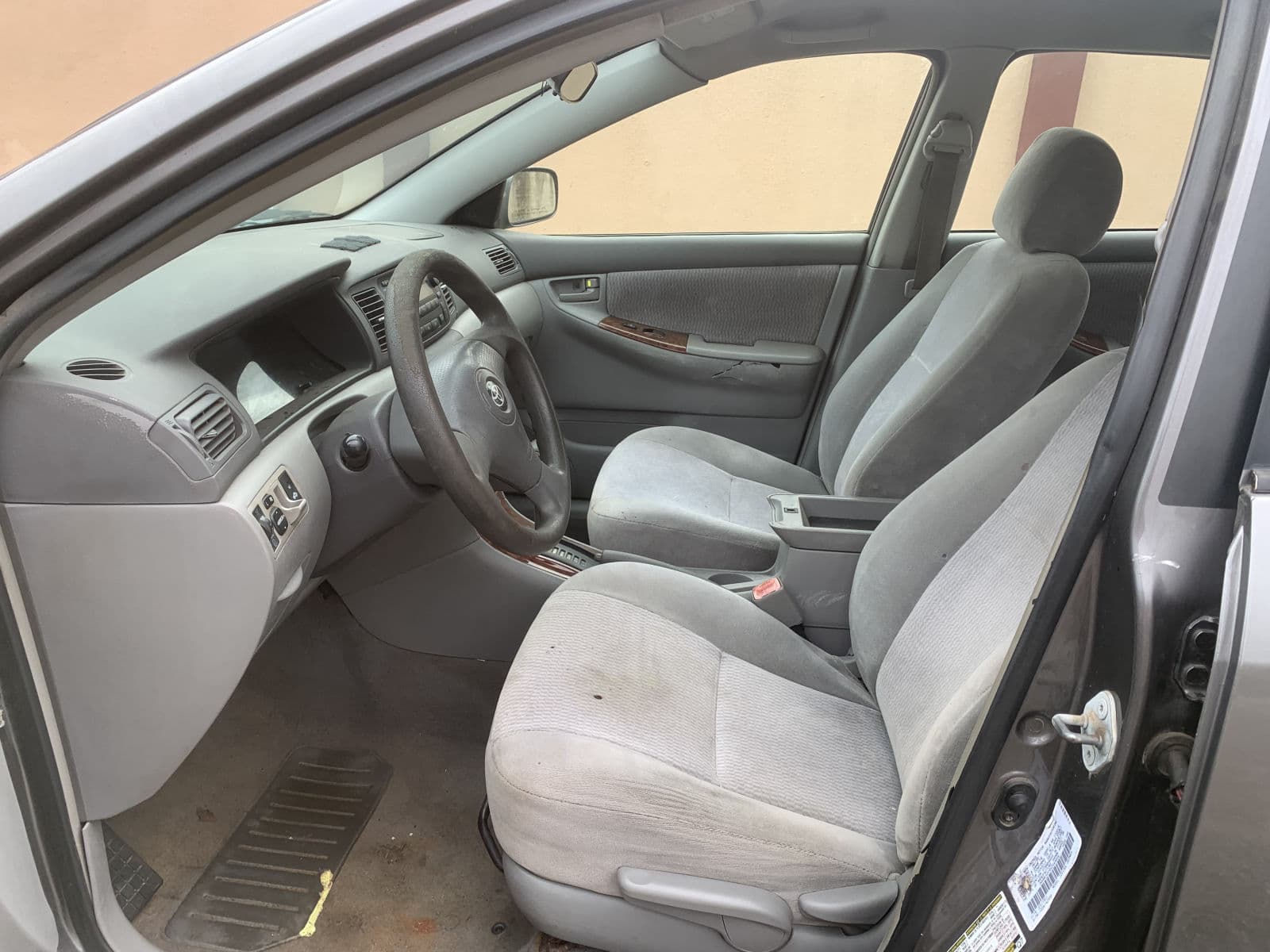 2006 Toyota Corolla Sedan — photo 3 of 12