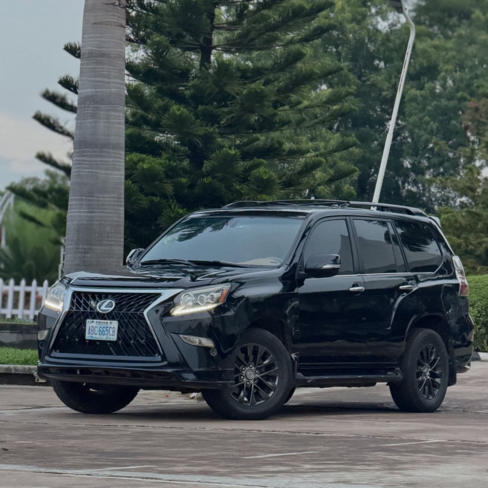 2008 Lexus GX SUV — photo 4 of 11