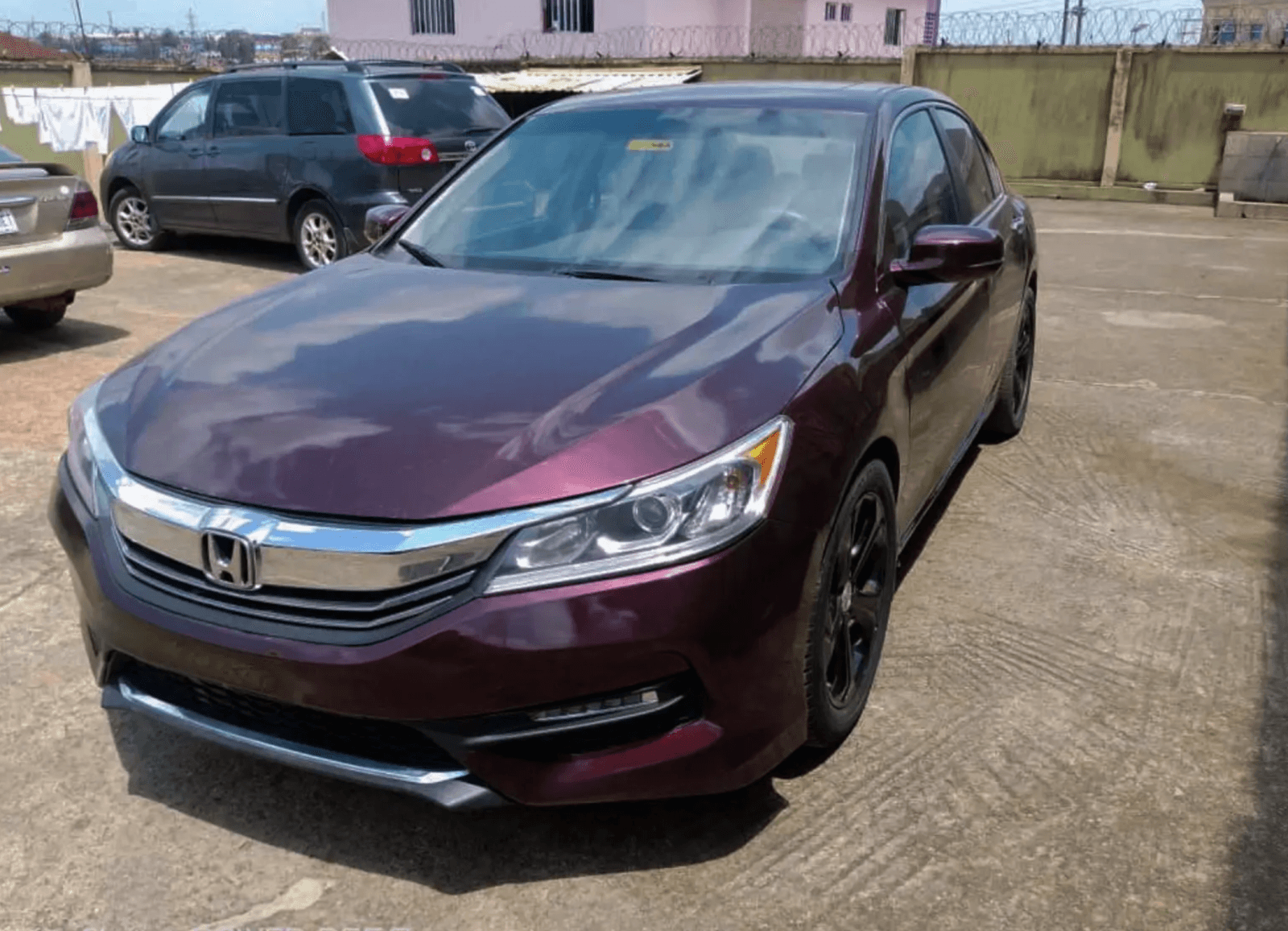 2017 Honda Accord Sedan — photo 10 of 10