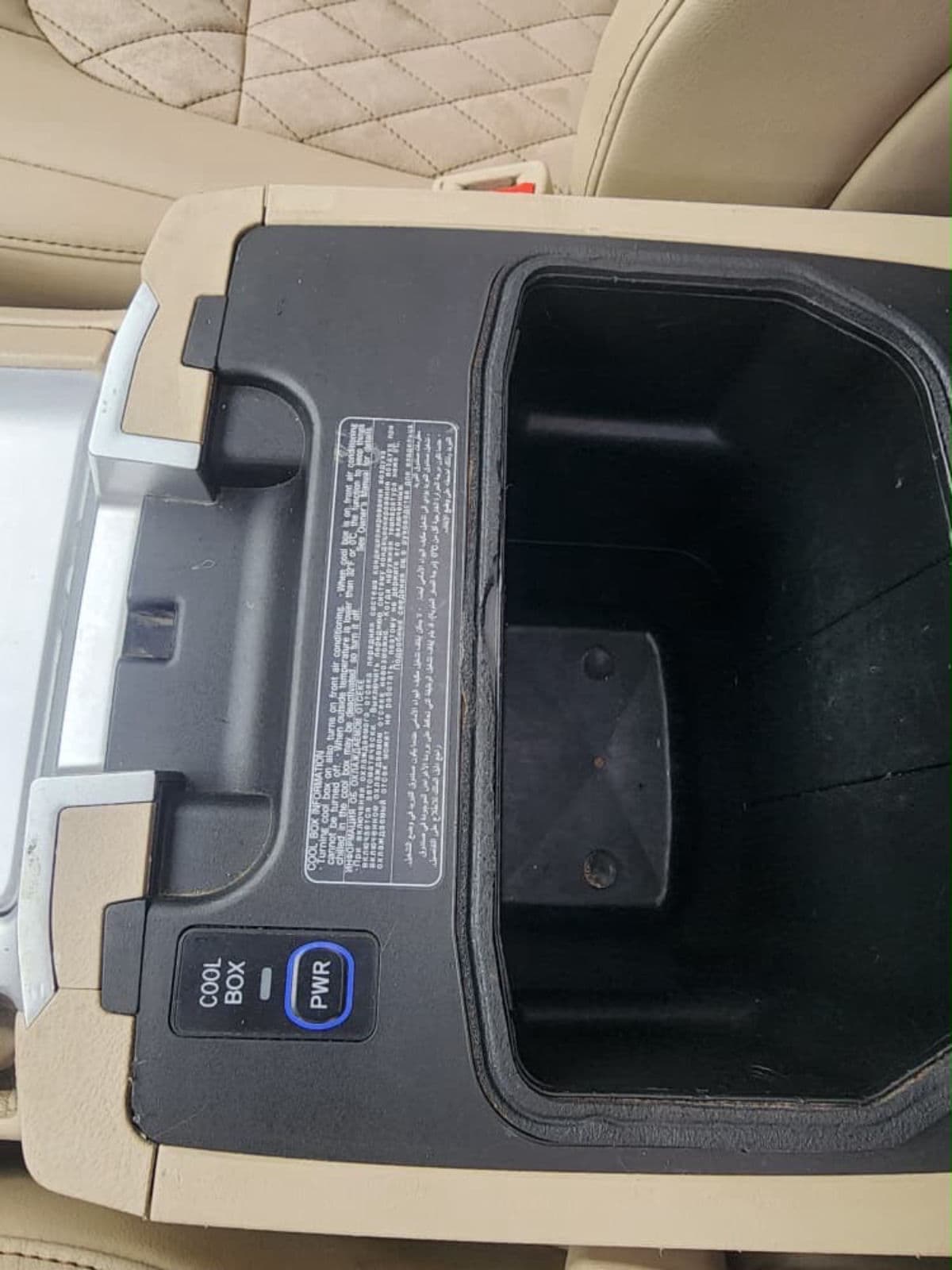 2019 Toyota Land Cruiser SUV — photo 4 of 8