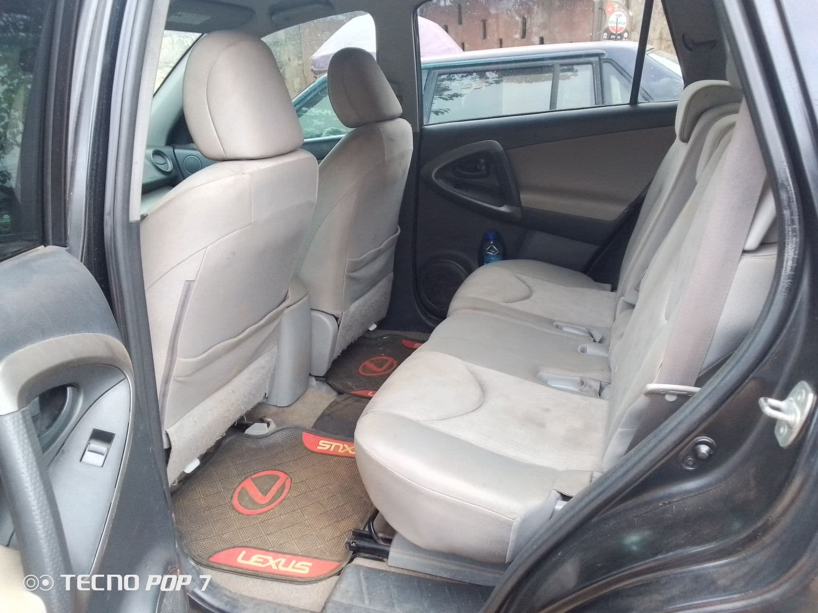 2010 Toyota RAV 4 SUV — photo 4 of 10