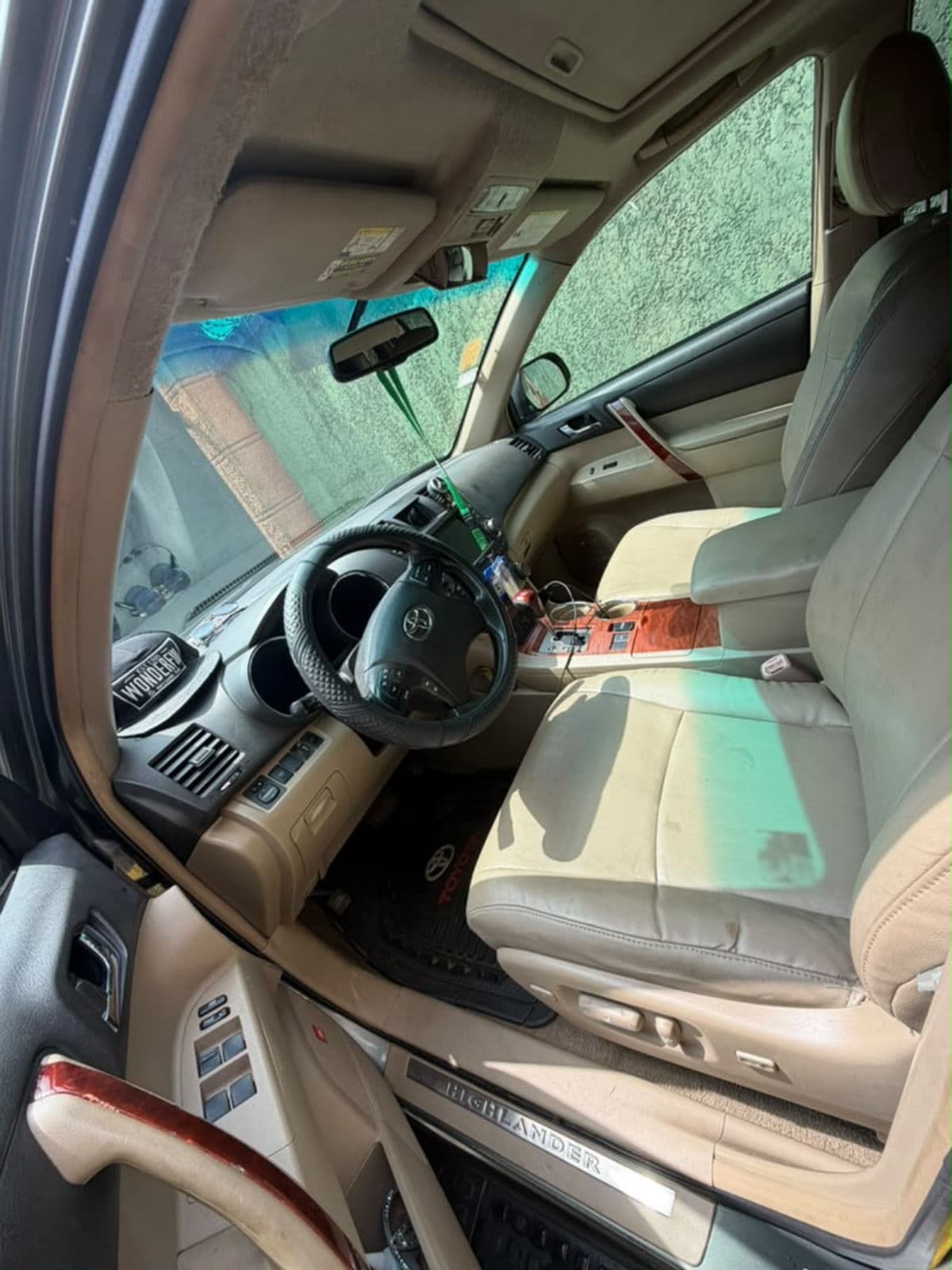 2009 Toyota Highlander SUV — photo 3 of 10