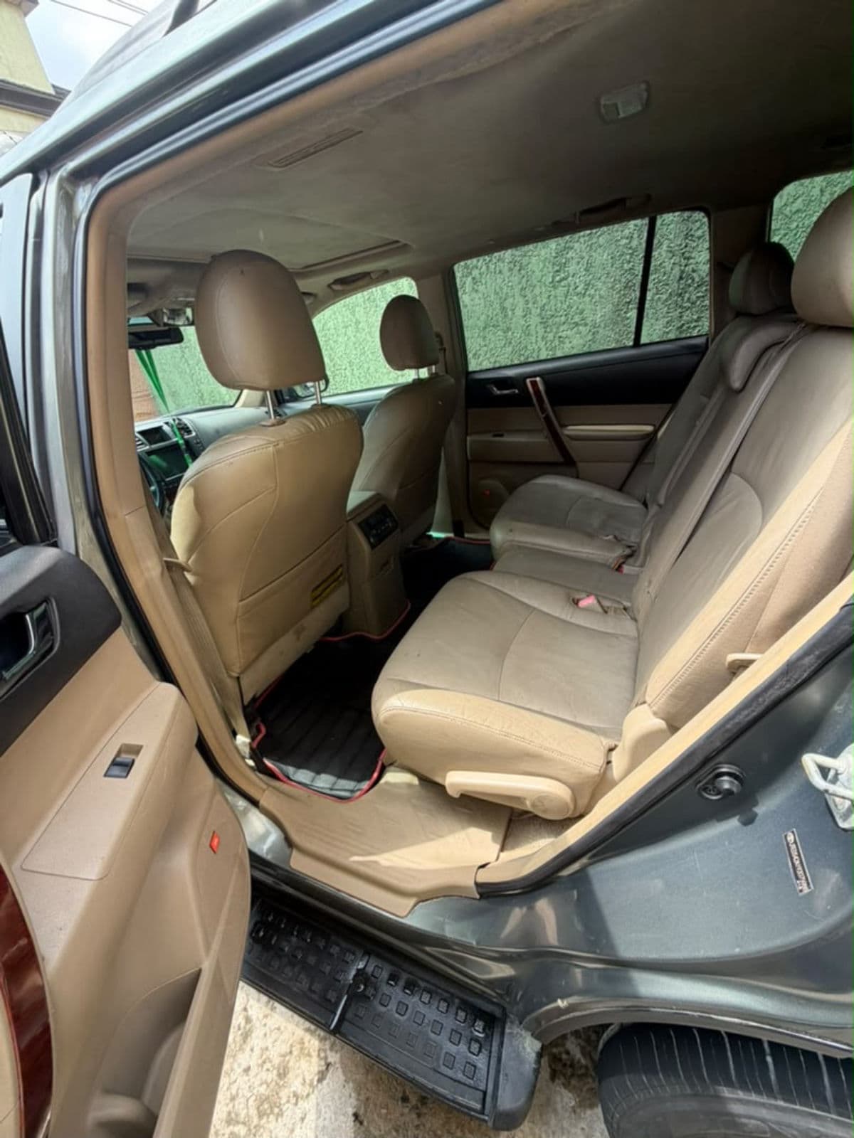 2009 Toyota Highlander SUV — photo 5 of 10