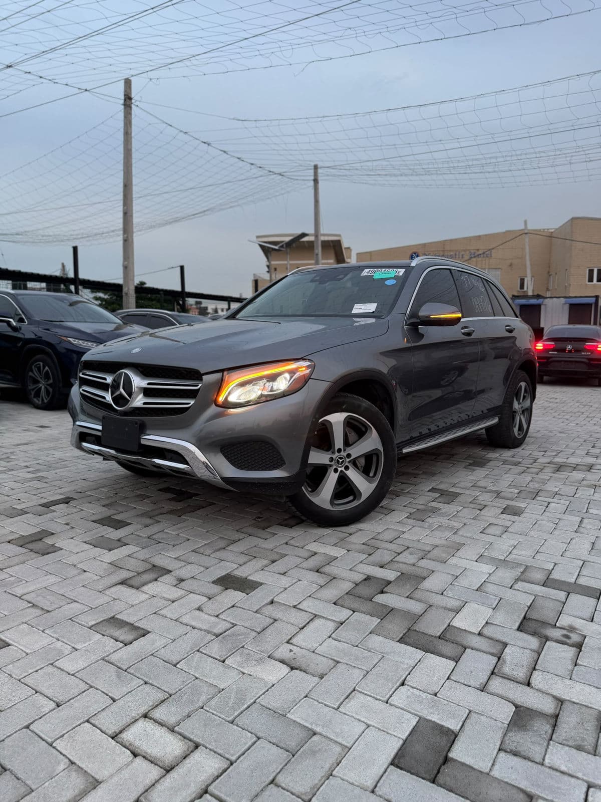 2016 Mercedes-Benz GLC SUV — photo 3 of 10