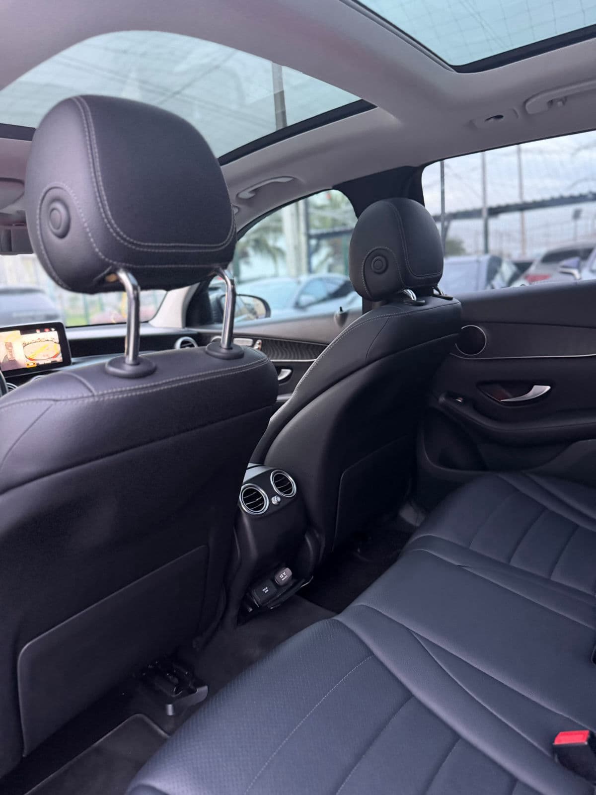 2016 Mercedes-Benz GLC SUV — photo 7 of 10