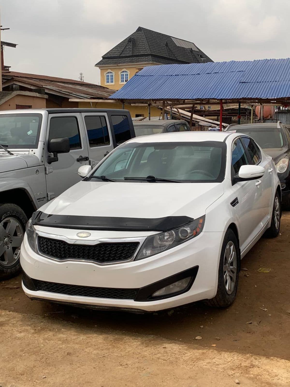 2013 Kia Optima Sedan — photo 2 of 7