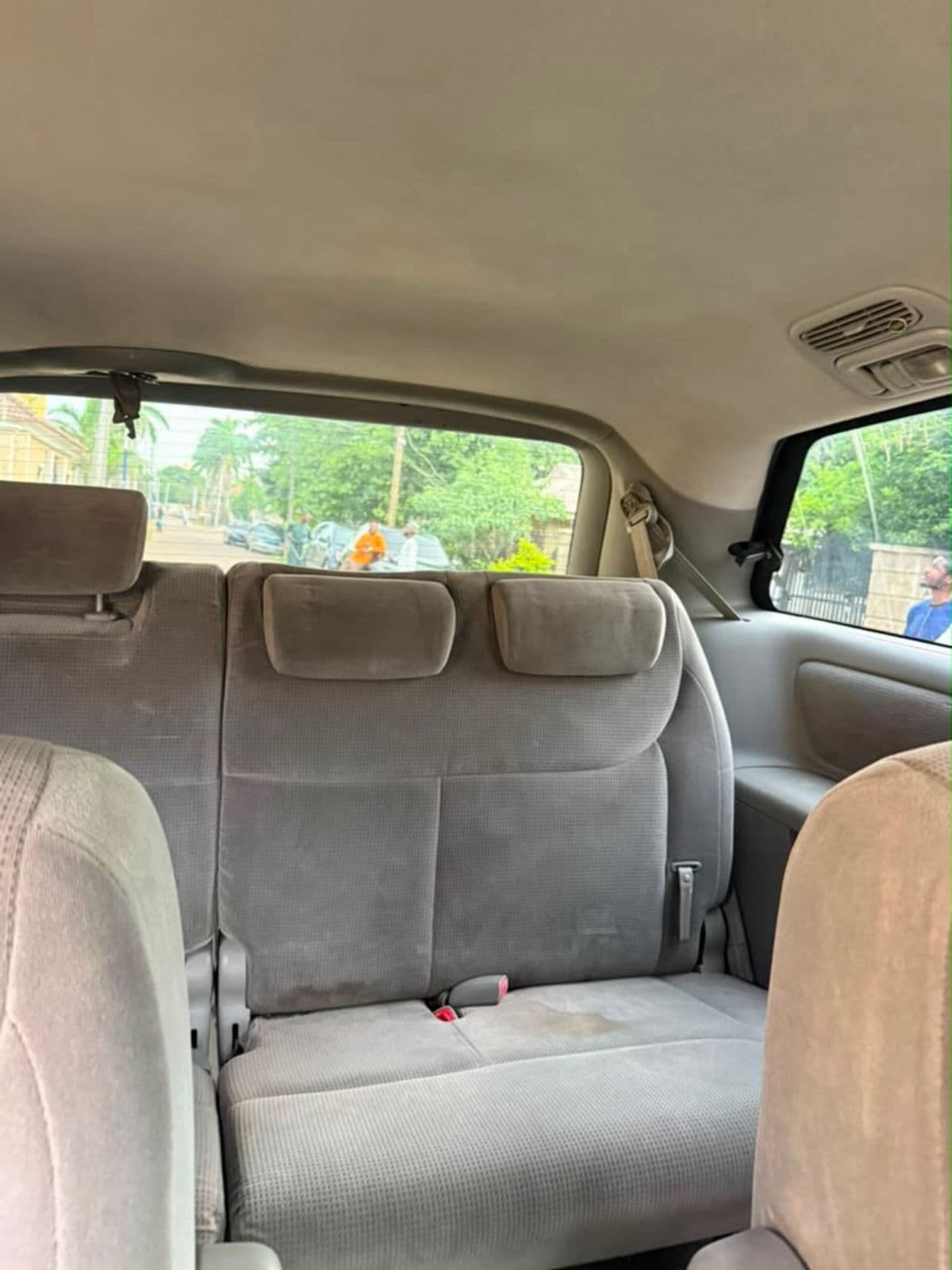 2005 Toyota Sienna SUV — photo 9 of 10