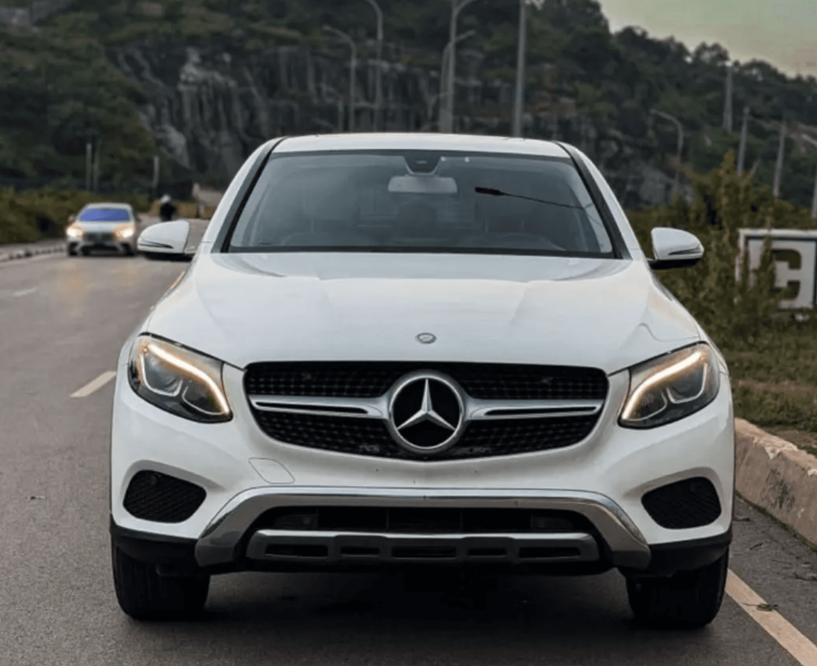 2017 Mercedes-Benz GLC300 Coupe for Sale | Foreign Used Automatic SUV in Abuja | Chat2Cars Nigeria