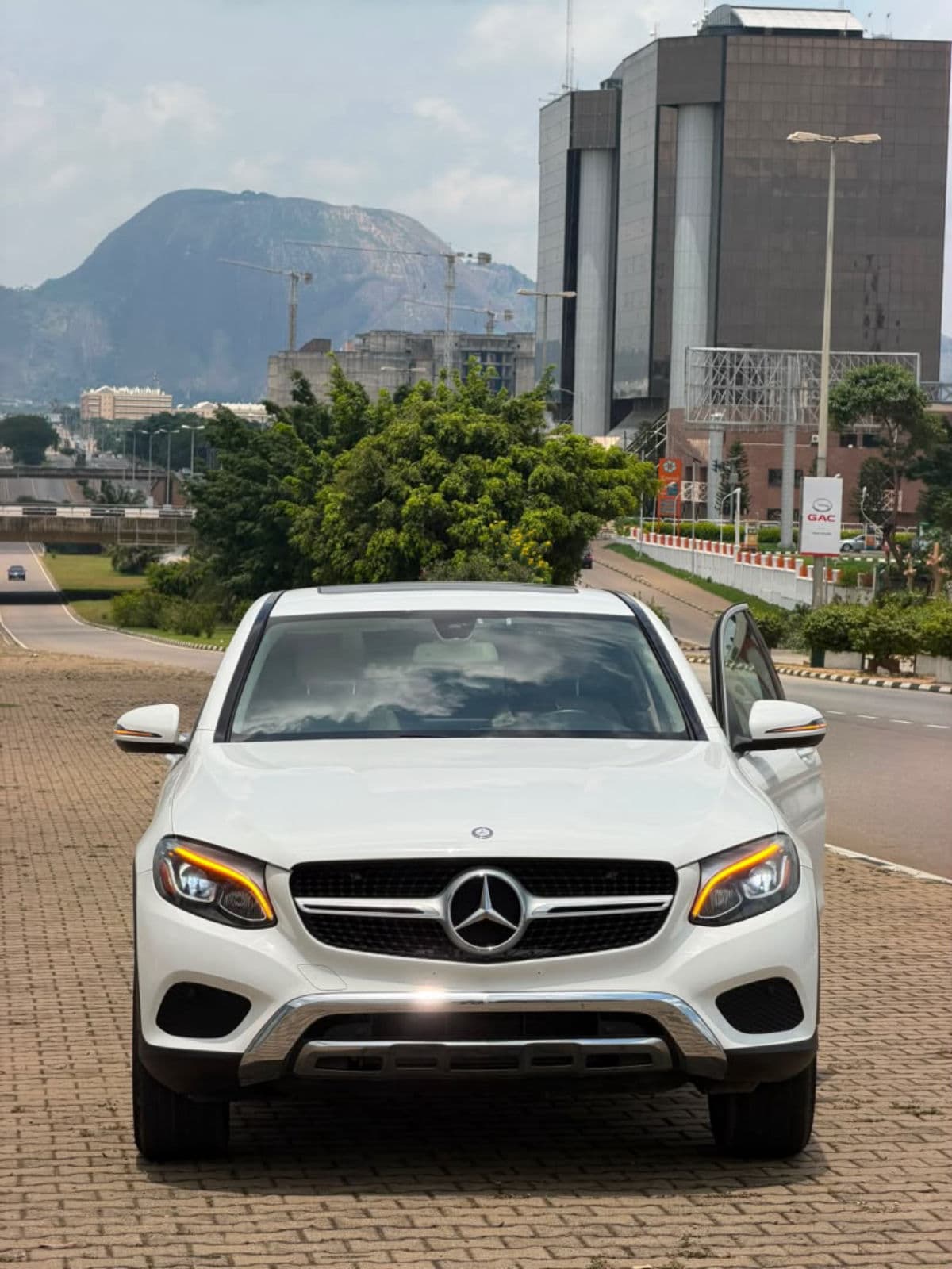 FOREIGN USED 2017 MERCEDES BENZ GLC300 COUPE FOR SALE 