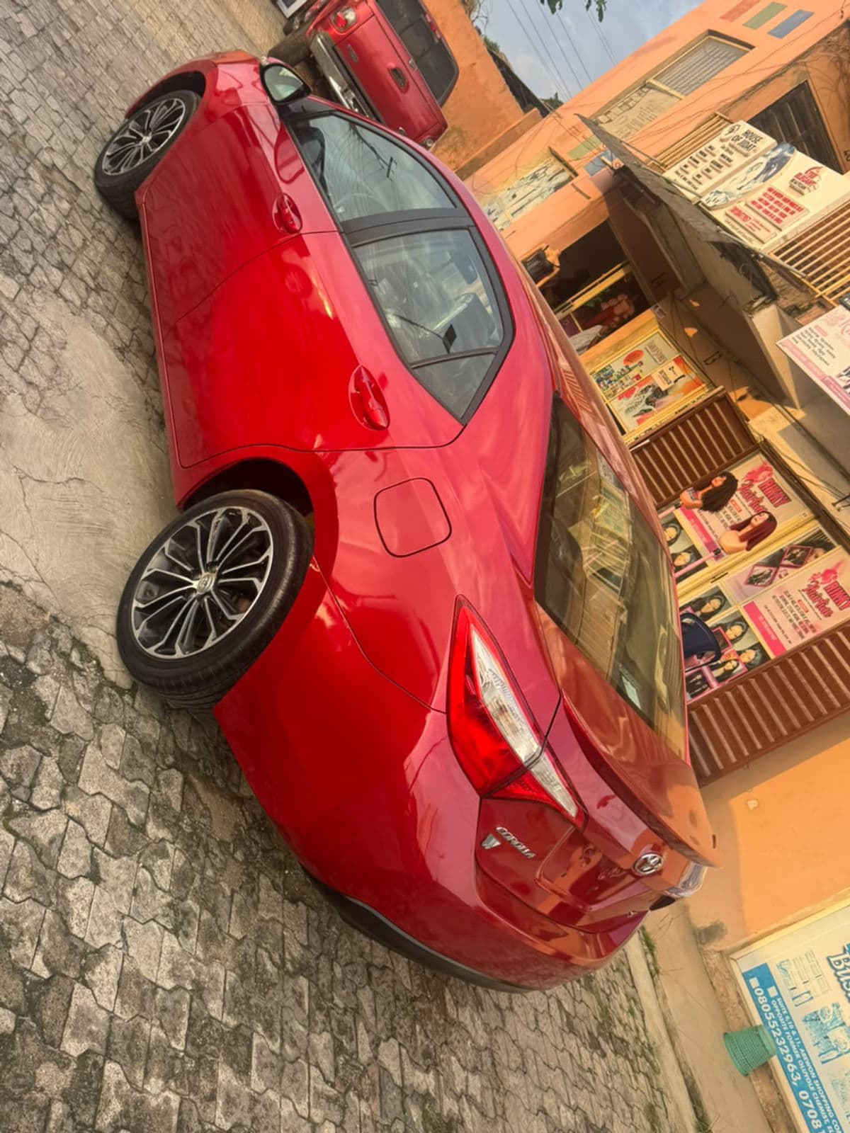 2014 Toyota Corolla Sedan — photo 4 of 11