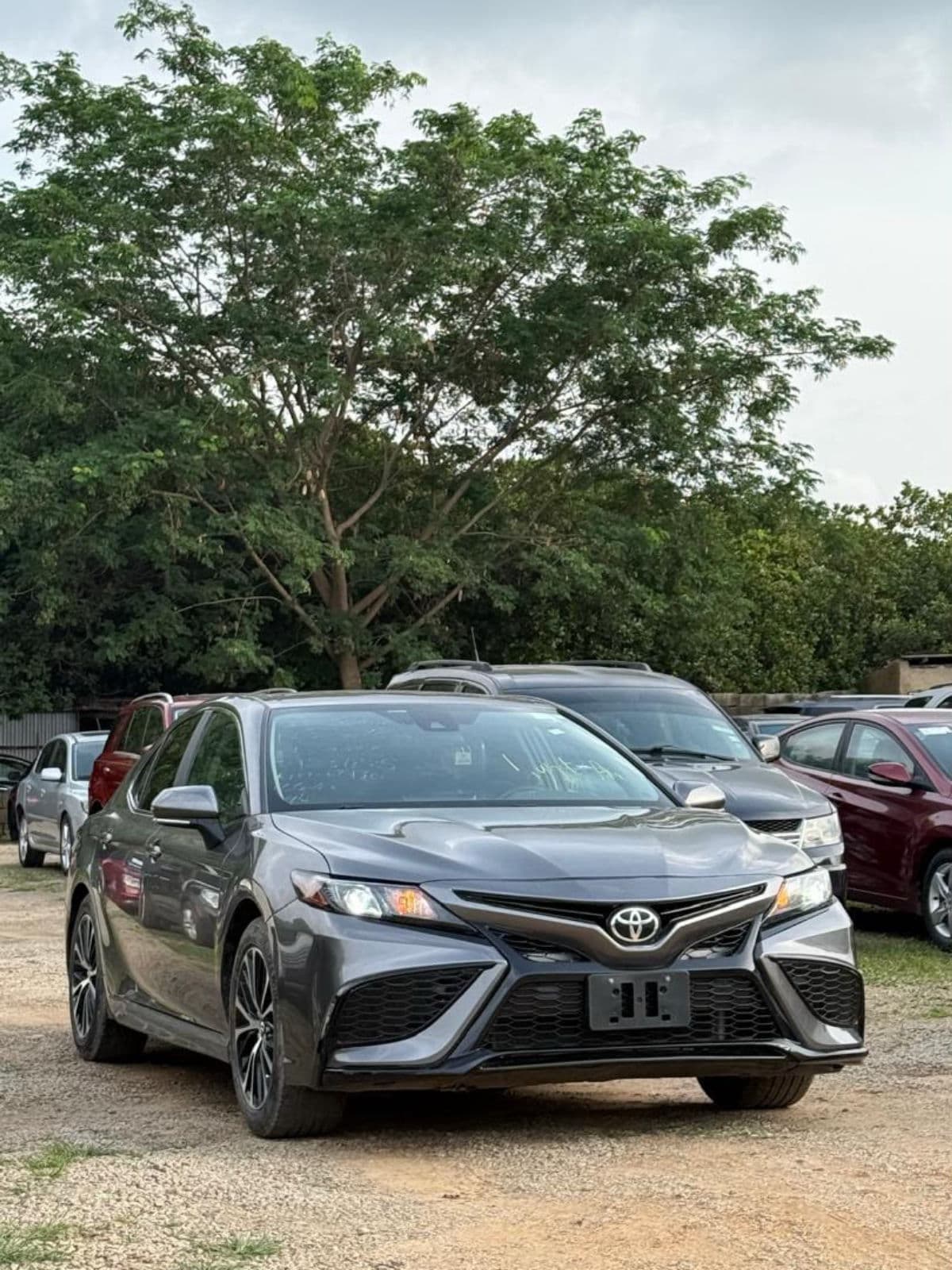 2022 Toyota Camry Sedan — photo 2 of 6