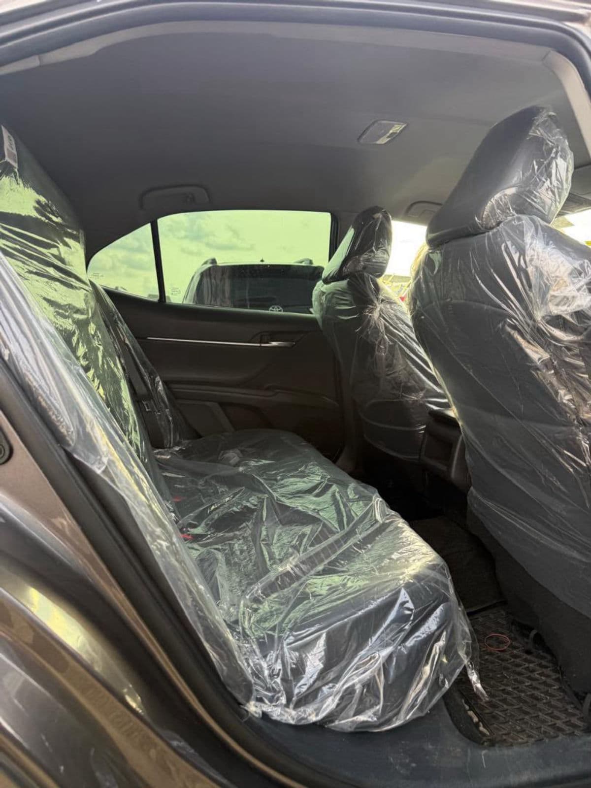 2022 Toyota Camry Sedan — photo 5 of 6
