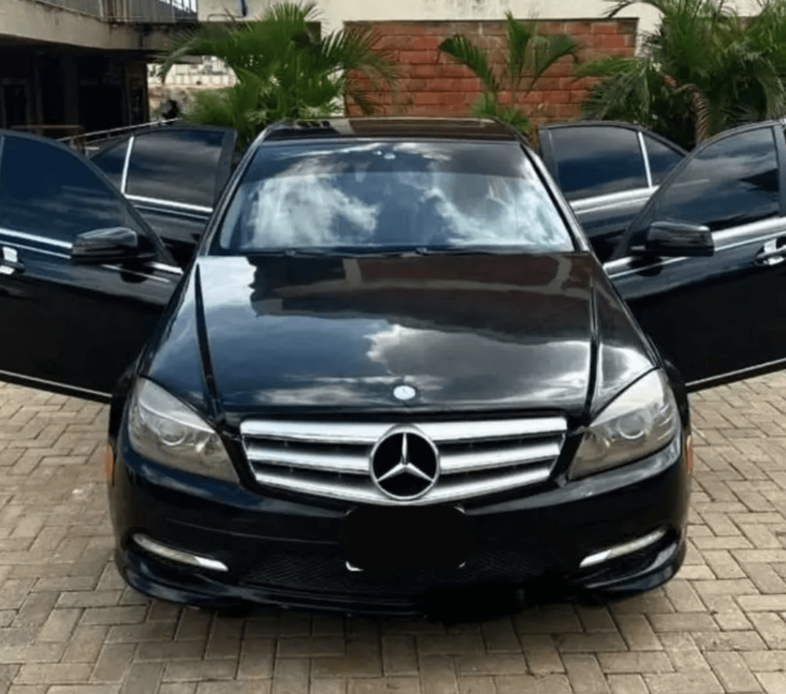 2009 Mercedes-Benz C300 for Sale | Nigerian Used Automatic Sedan in Abuja