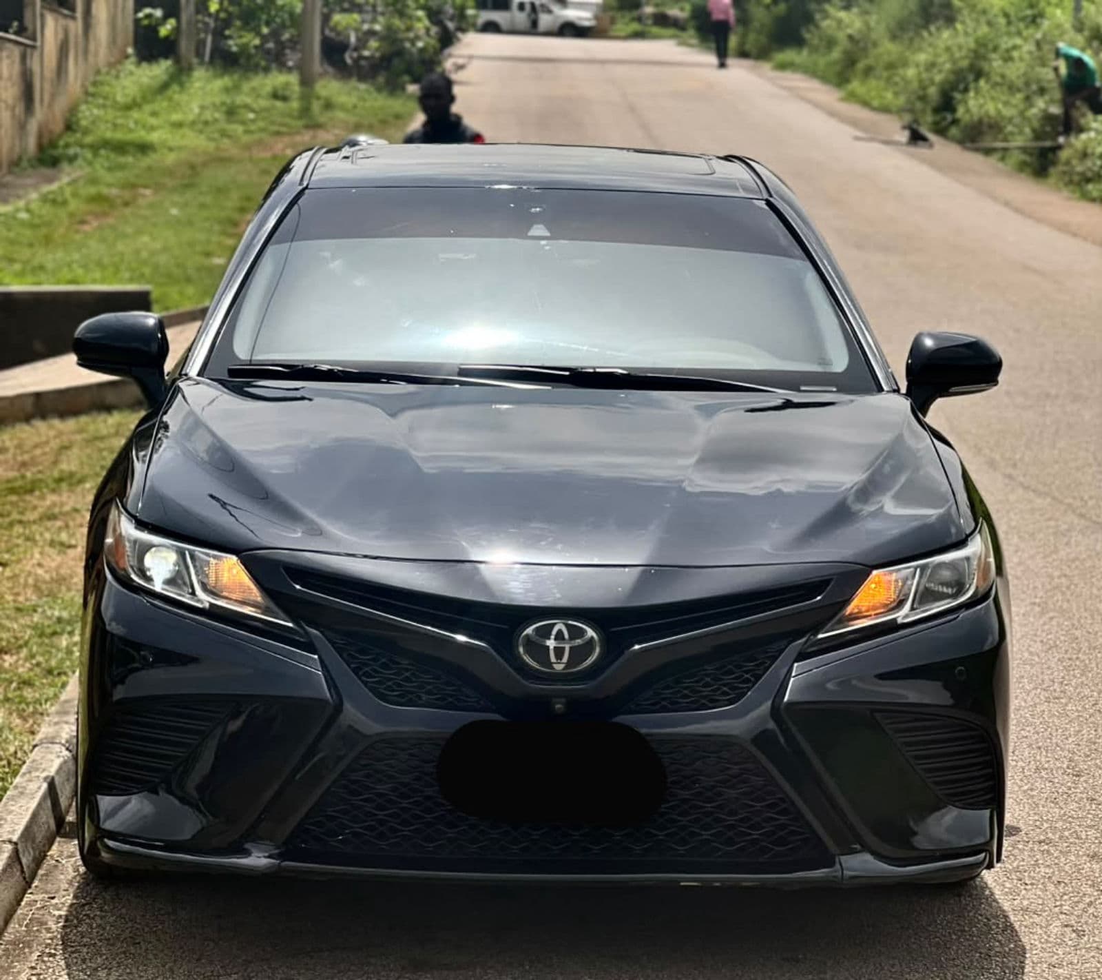 2020 Keyless Toyota Camry SE for Sale in Abuja | Nigerian Used Automatic Sedan