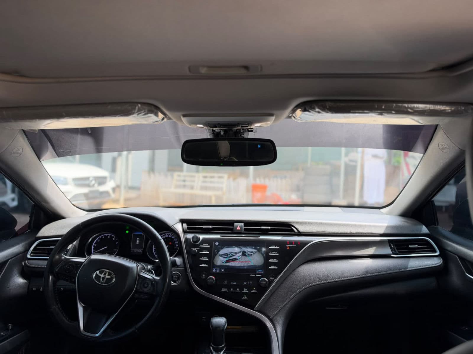 2020 Toyota Camry Sedan — photo 5 of 7