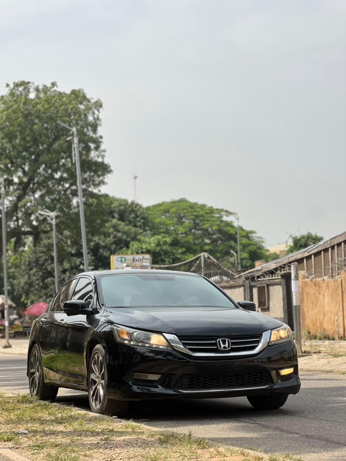 2014 Honda Accord Sedan — photo 3 of 8