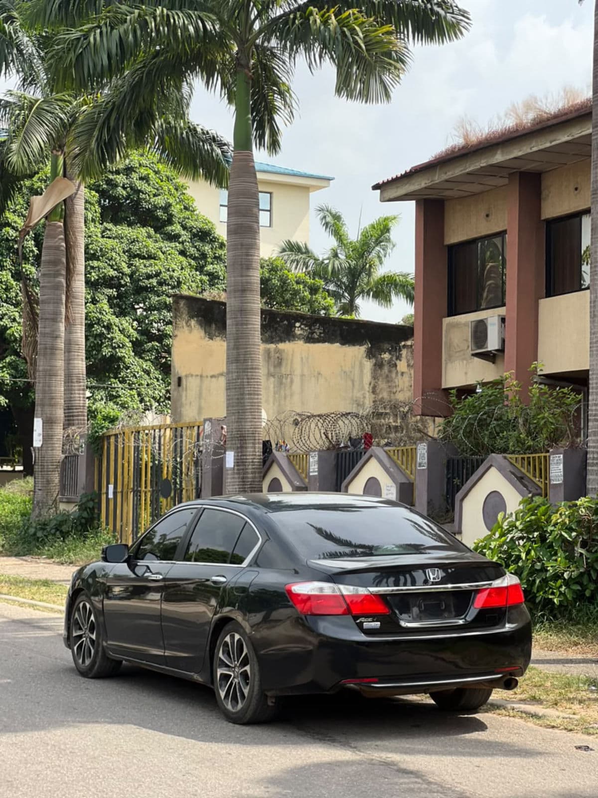 2014 Honda Accord Sedan — photo 7 of 8