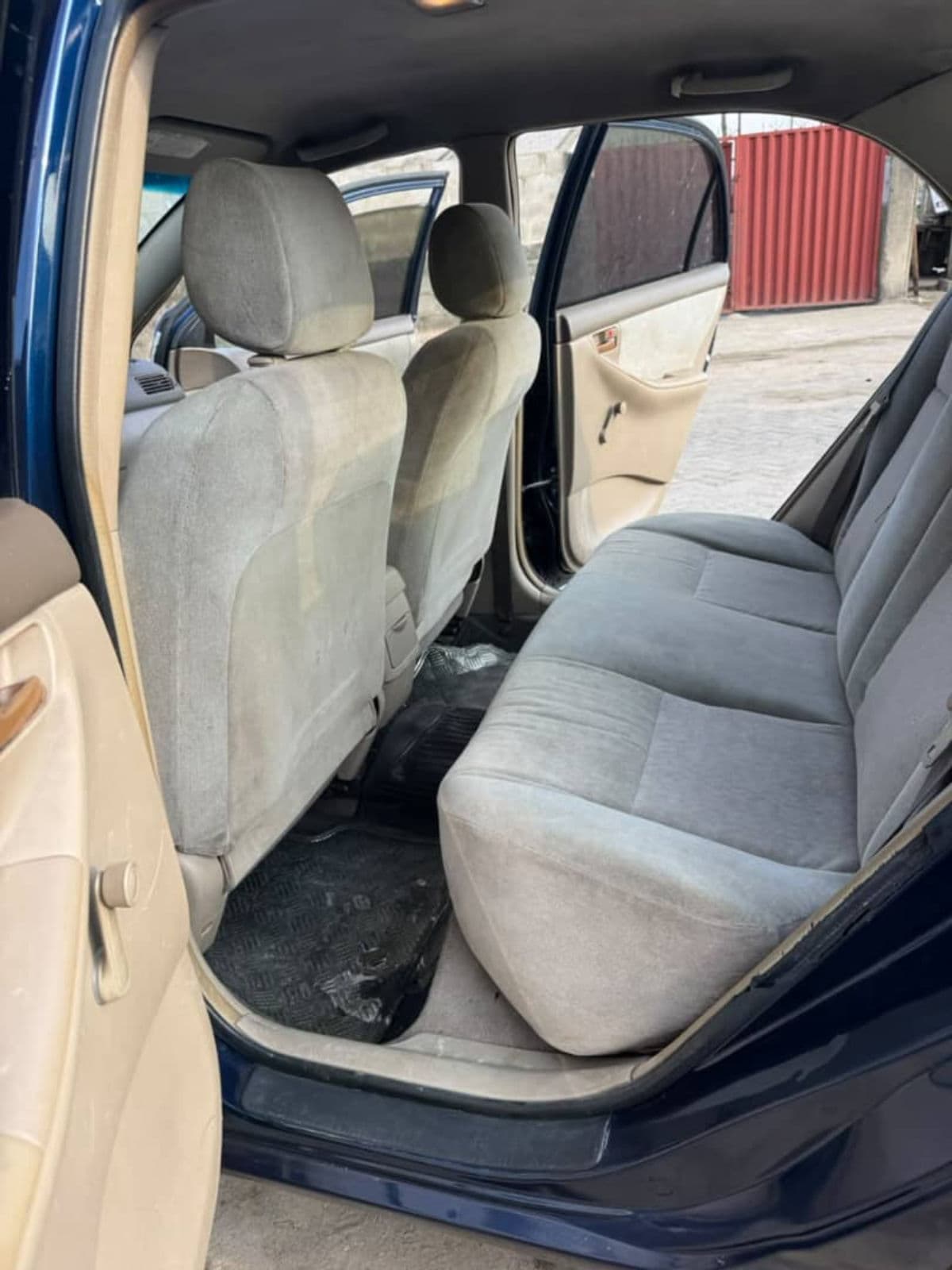 2008 Toyota Corolla Sedan — photo 4 of 6