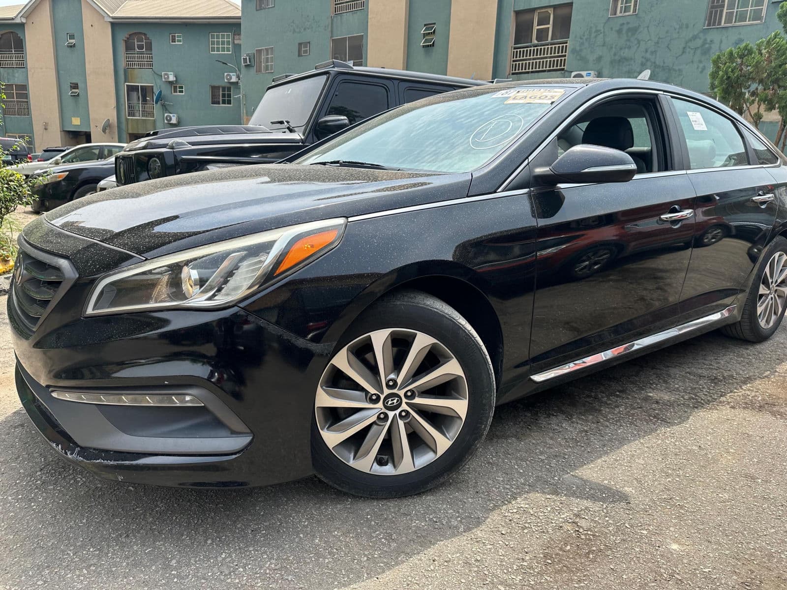 2015 Hyundai Sonata Sedan — photo 2 of 6