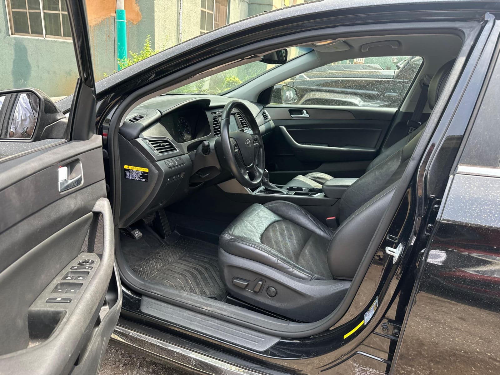 2015 Hyundai Sonata Sedan — photo 5 of 6