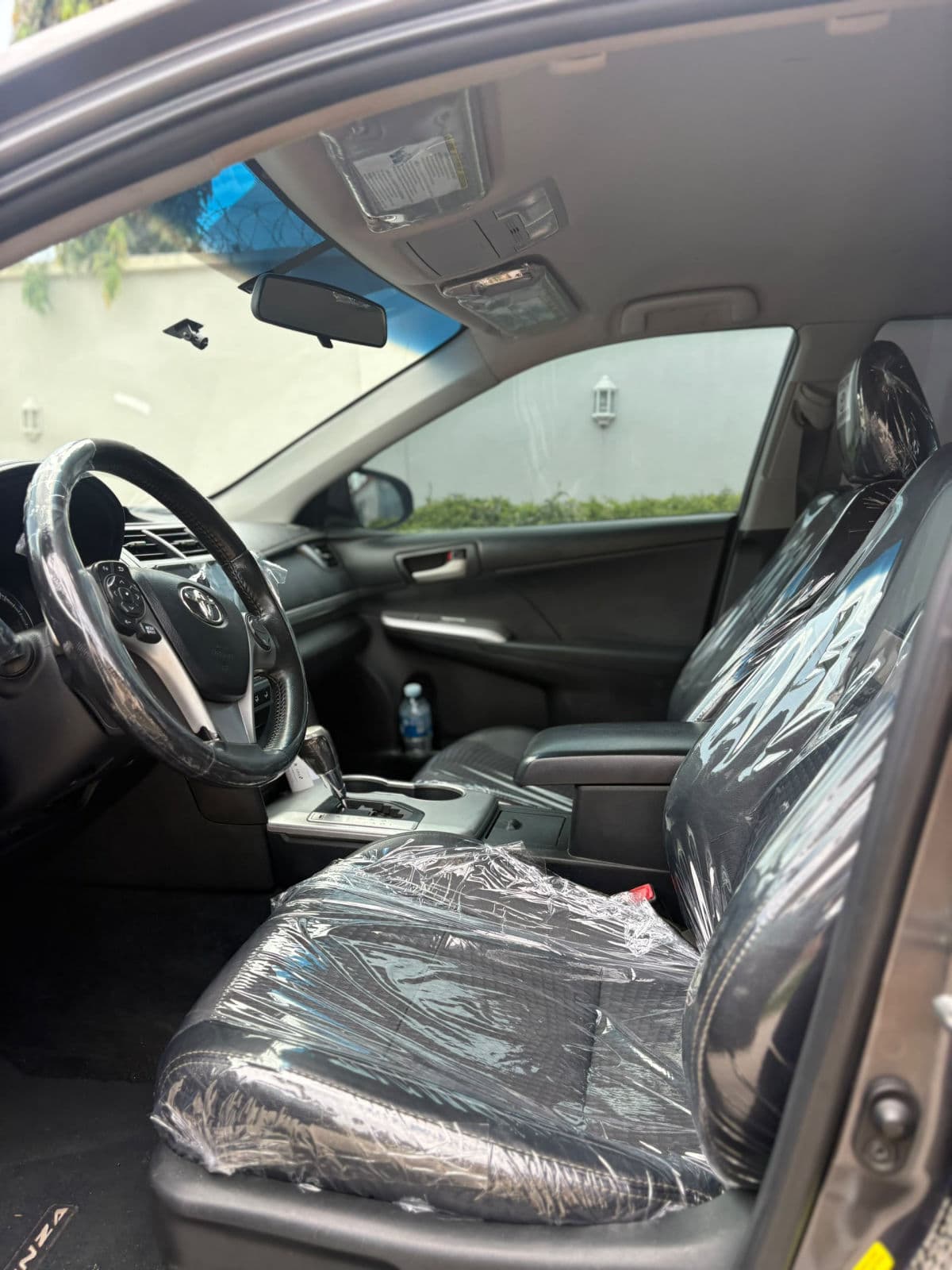 2013 Toyota Camry Sedan — photo 6 of 11