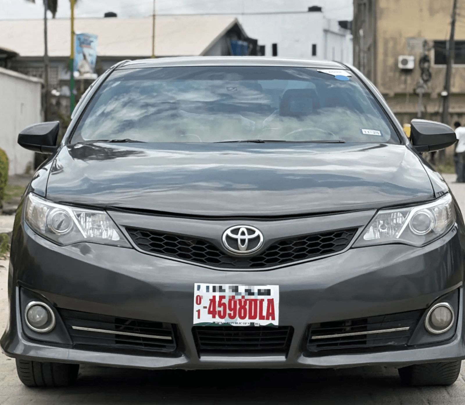 Foreign Used 2013 Toyota Camry SE Automatic Sedan for Sale in Lekki, Lagos