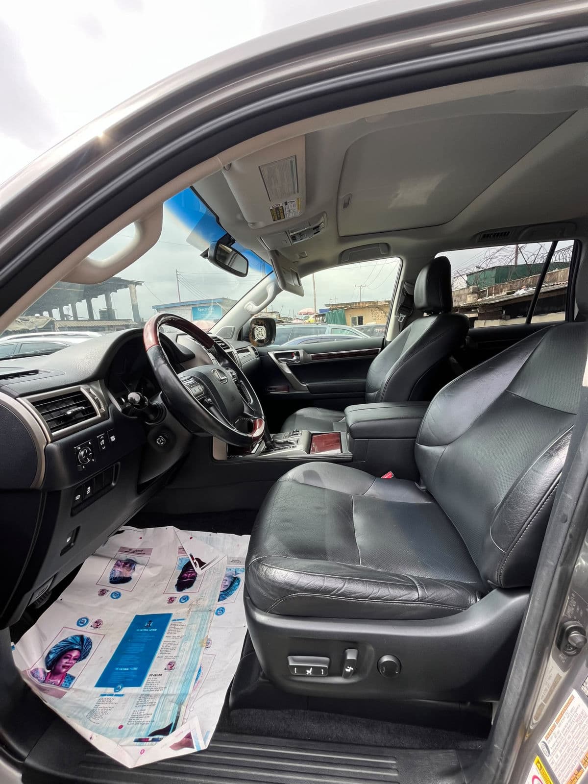 2015 Lexus GX SUV — photo 4 of 11
