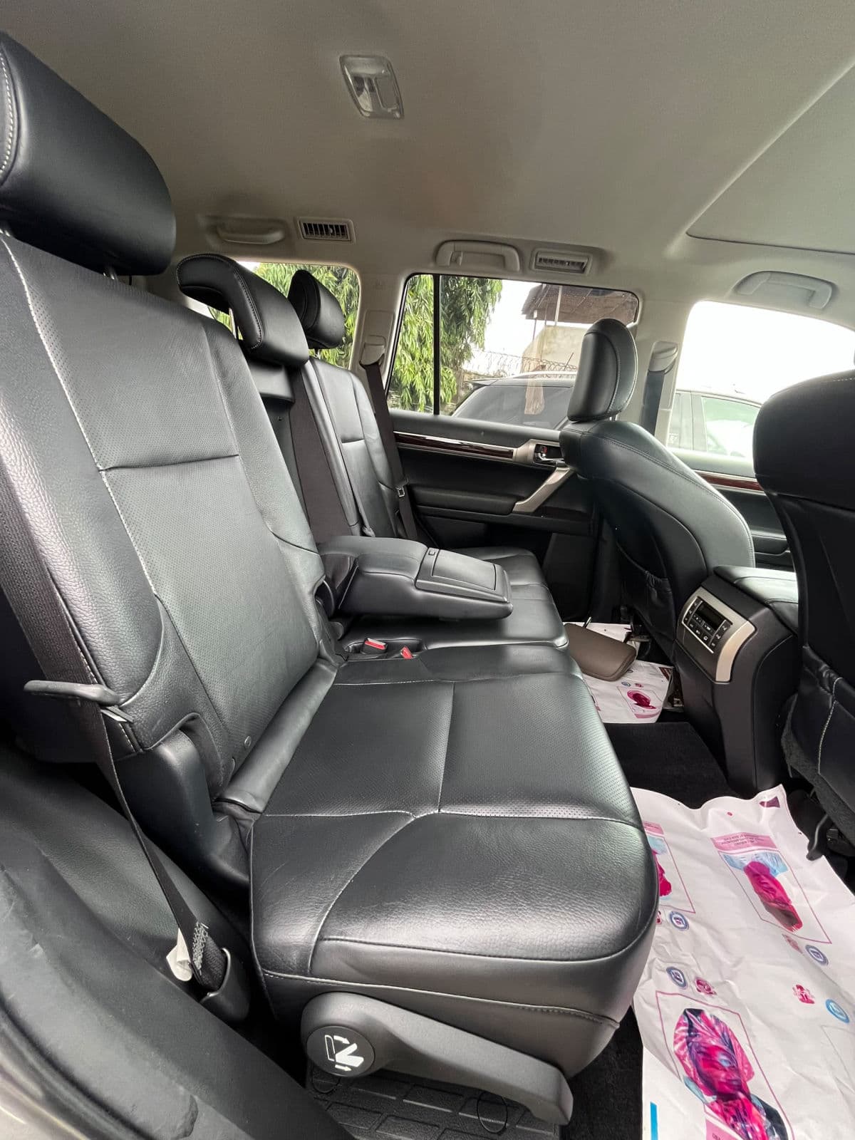 2015 Lexus GX SUV — photo 6 of 11