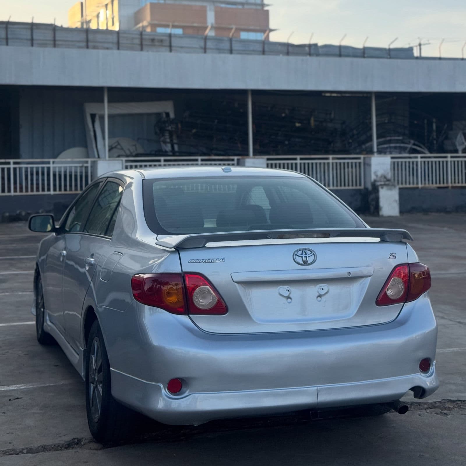 2009 Toyota Corolla Sedan — photo 9 of 11
