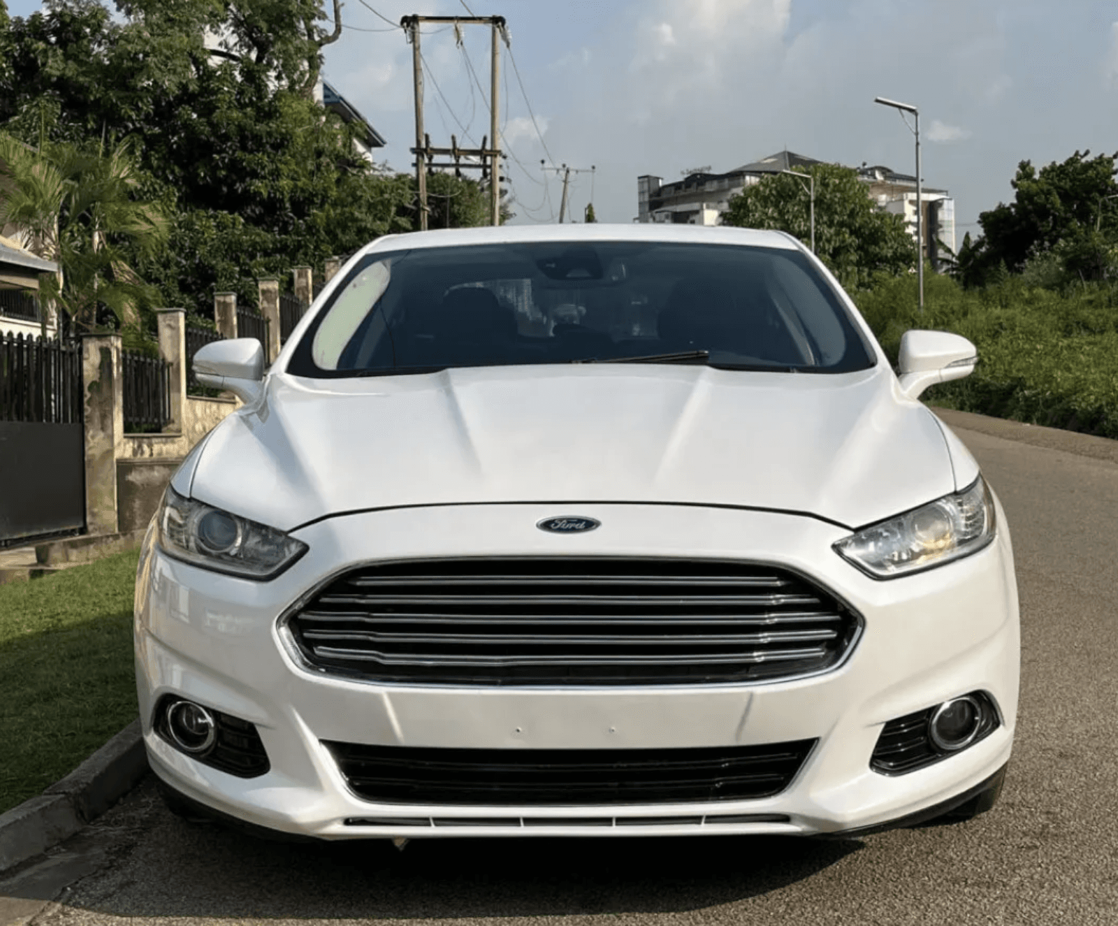 Foreign Used 2014 Ford Fusion Automatic Sedan for Sale in Abuja