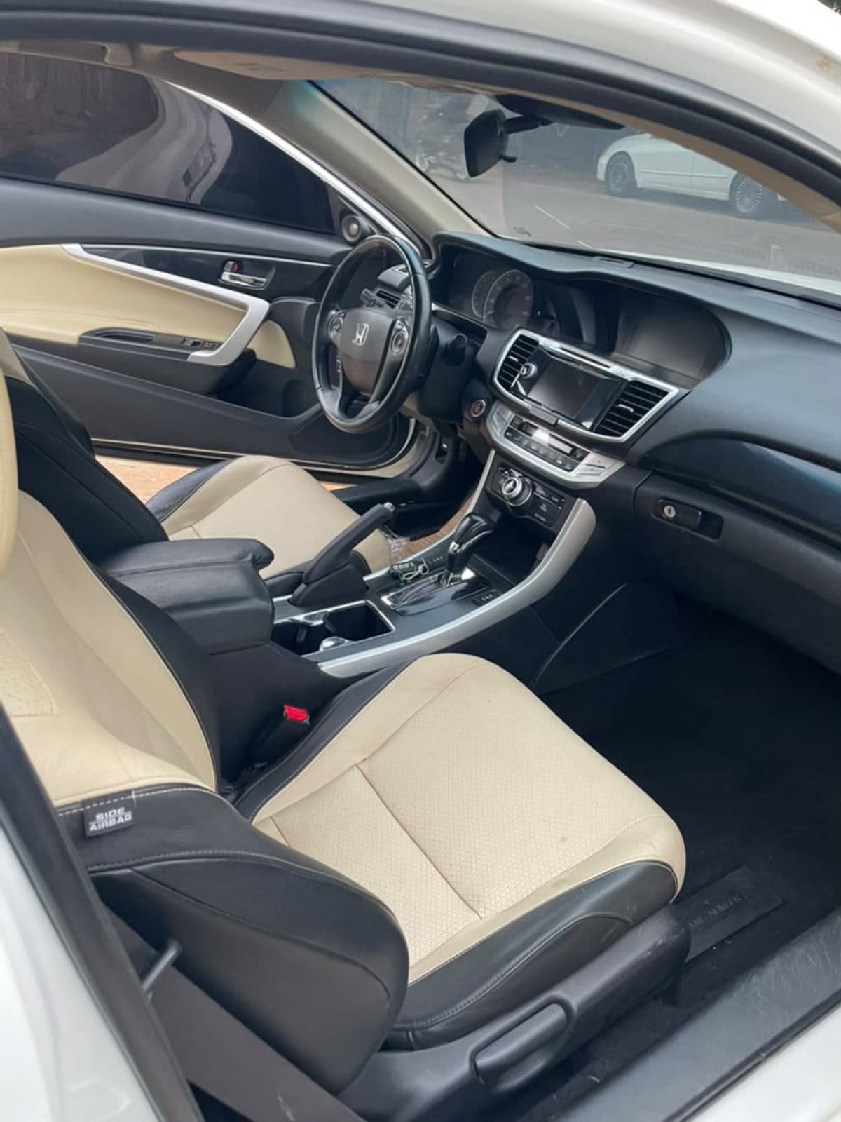 2014 Honda Accord Coupe — photo 3 of 9