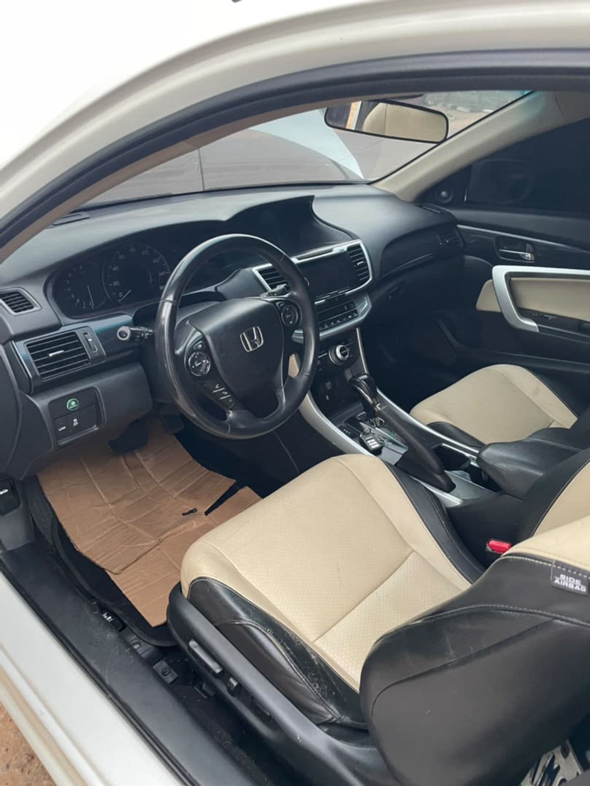 2014 Honda Accord Coupe — photo 4 of 9