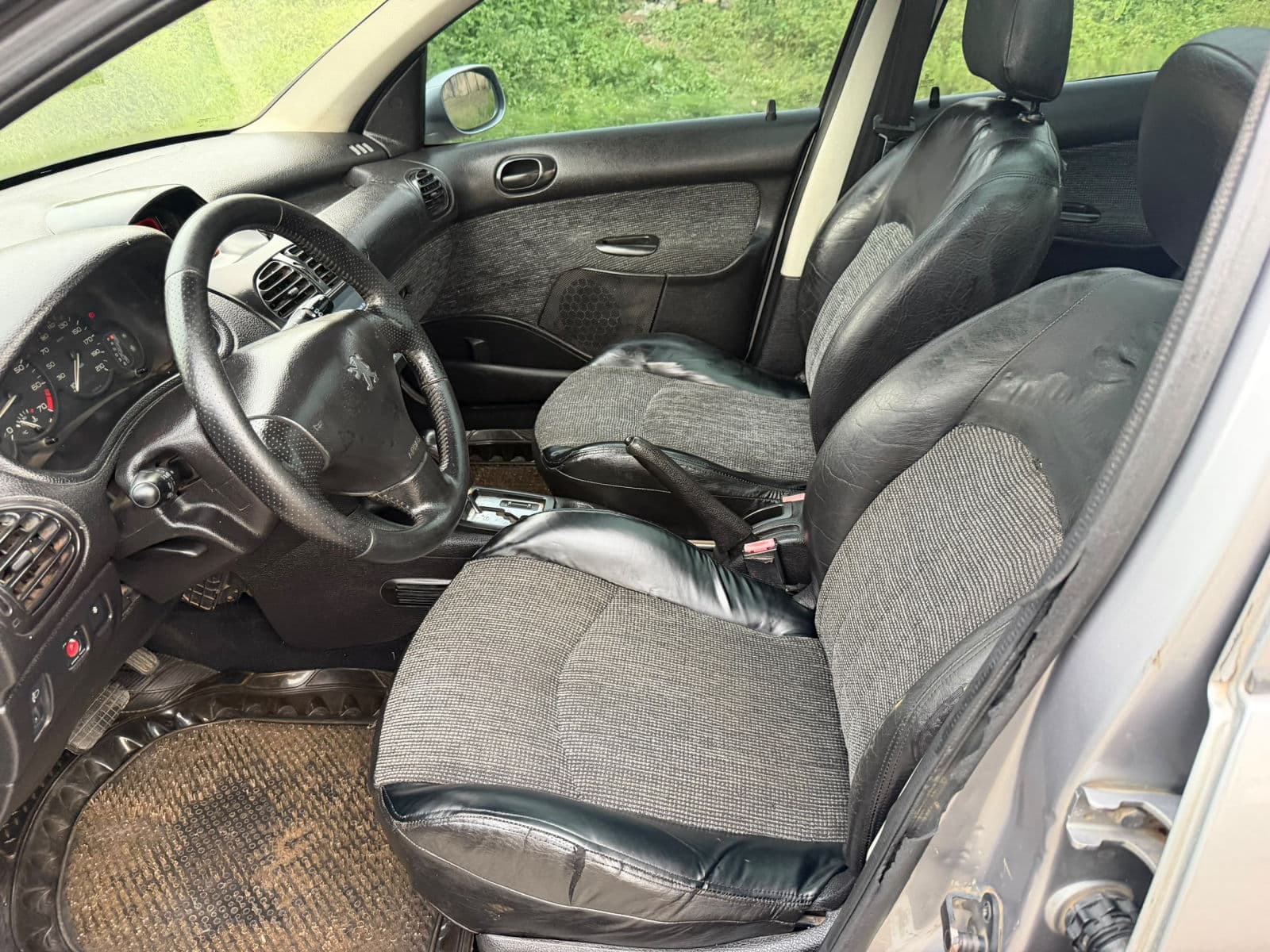 2006 Peugeot 206 Hatchback — photo 7 of 11