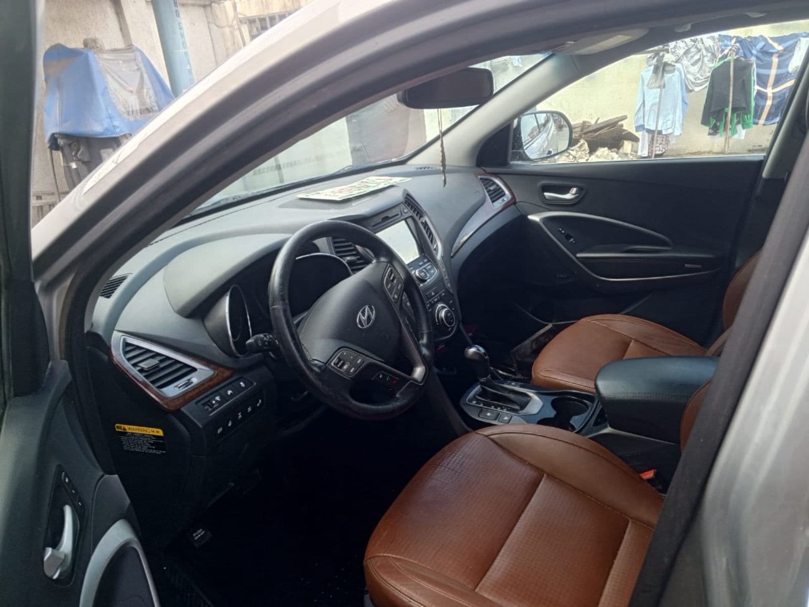 2016 Hyundai Santa-fe SUV — photo 5 of 7
