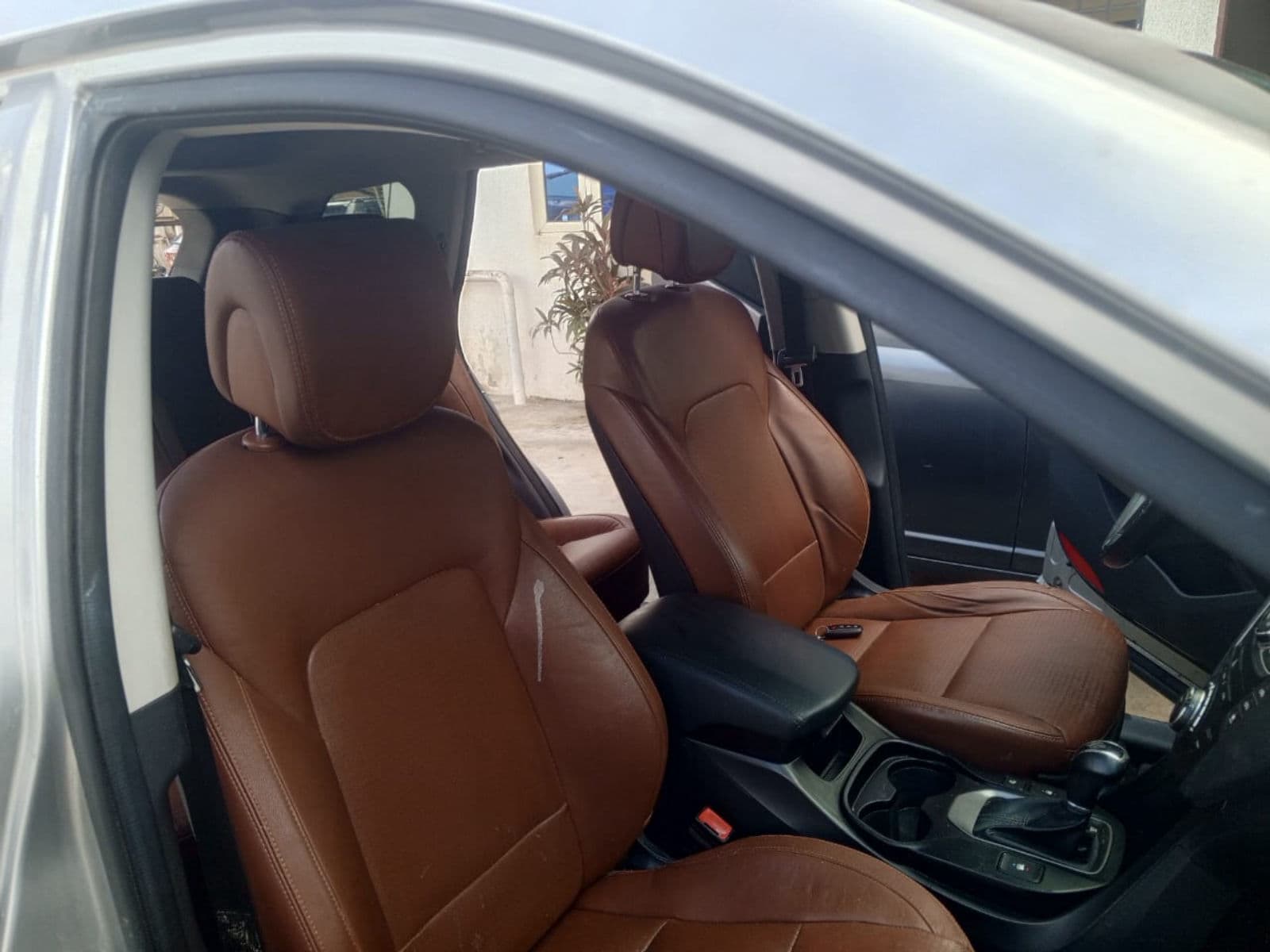 2016 Hyundai Santa-fe SUV — photo 7 of 7