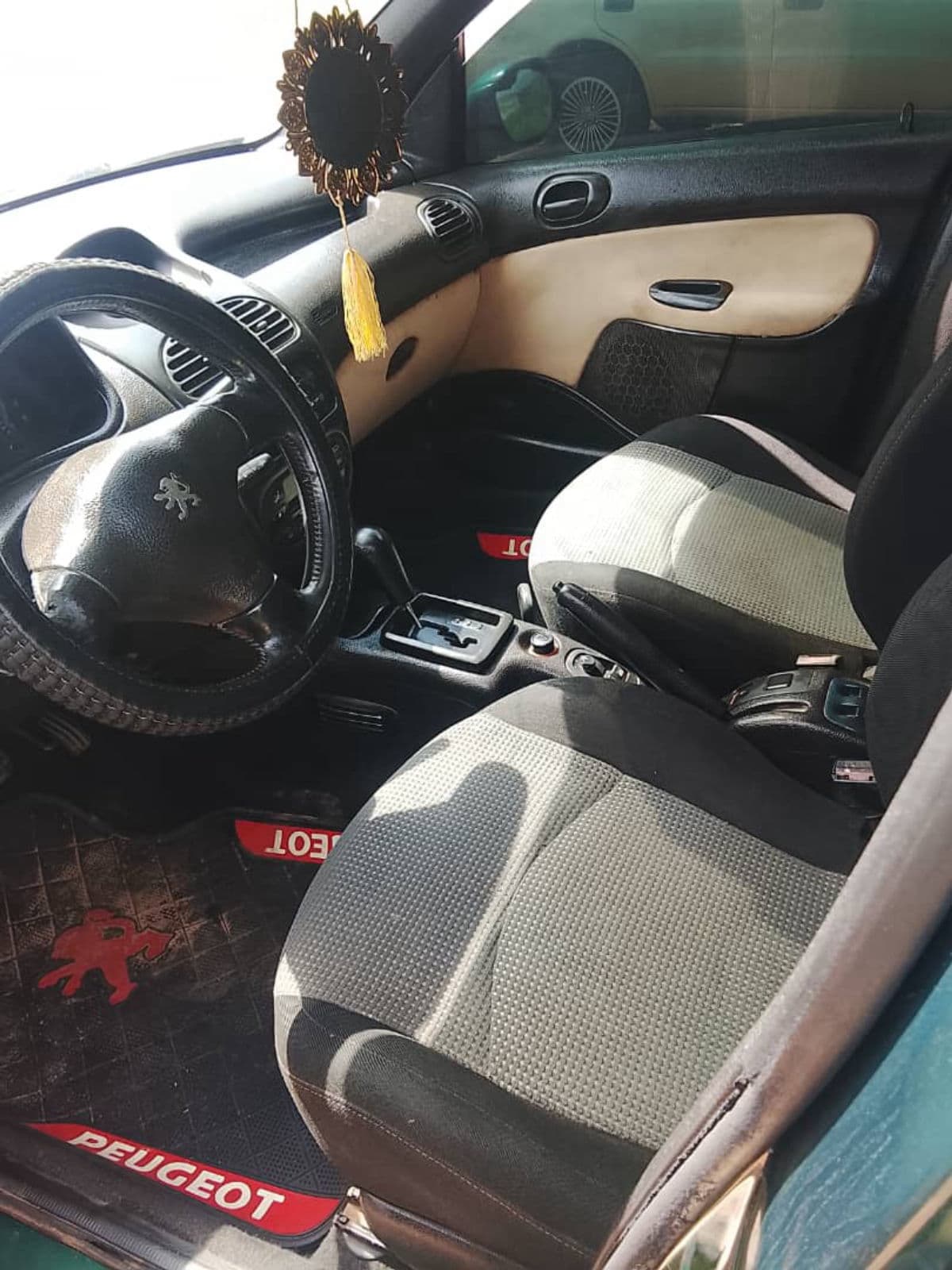 2004 Peugeot 206 Hatchback — photo 3 of 7