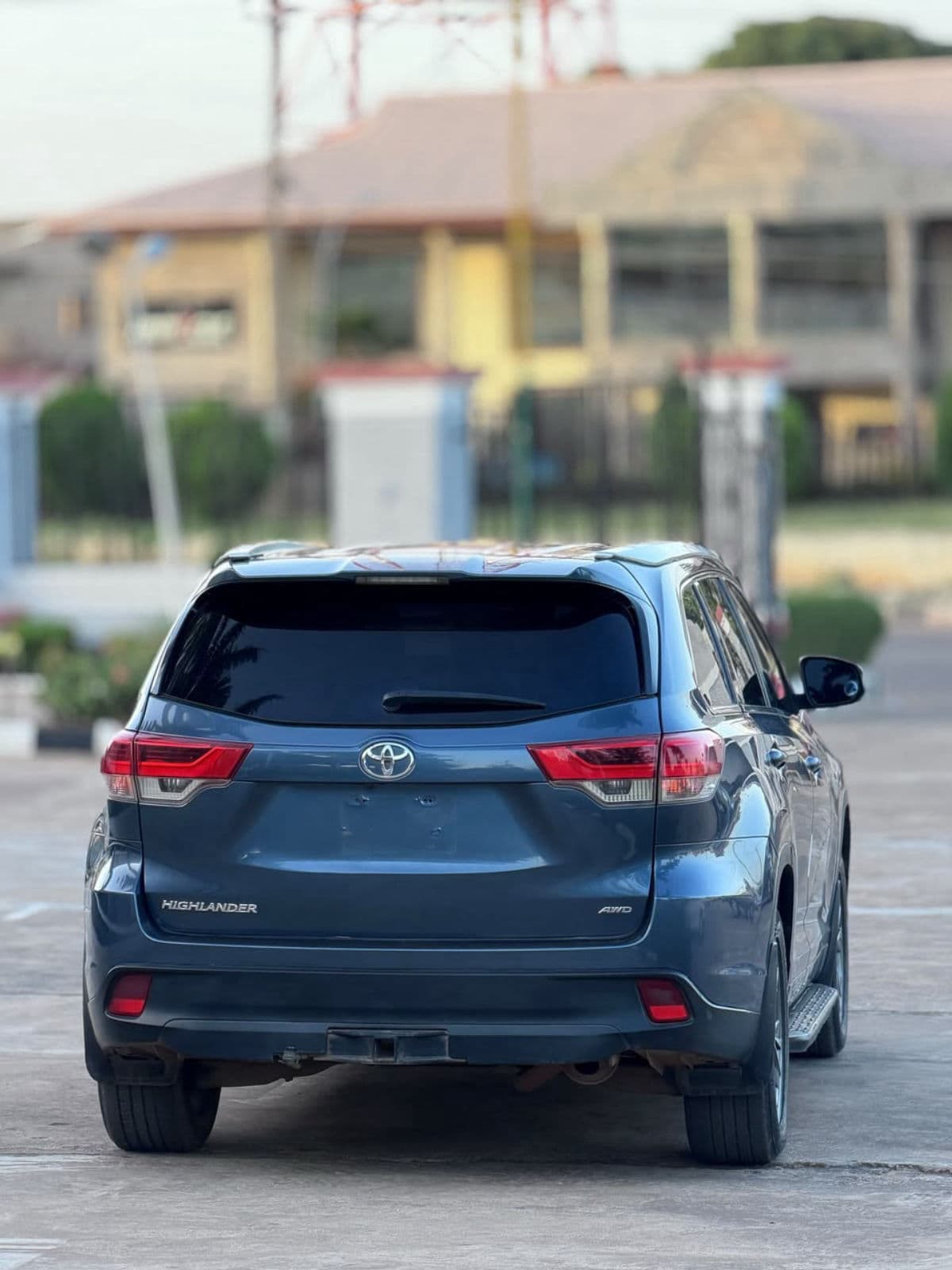 2018 Toyota Highlander SUV — photo 5 of 6