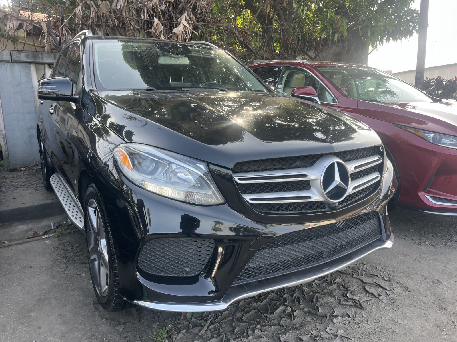 2017 Mercedes-Benz GLE SUV — photo 2 of 9