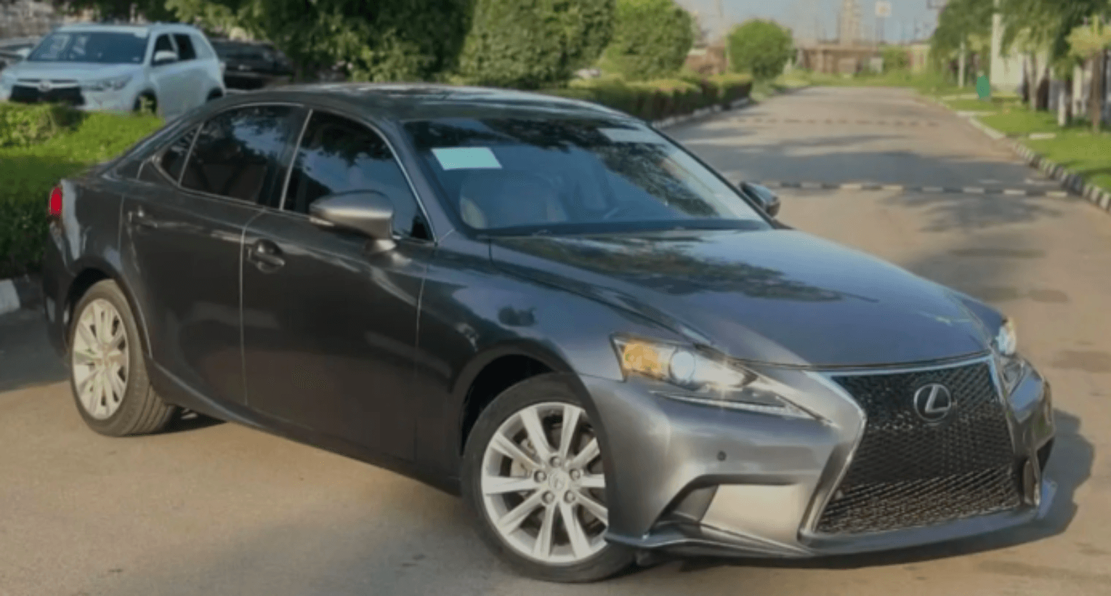 2015 Lexus IS250 Automatic Sedan (V6 Power / Pure Luxury)