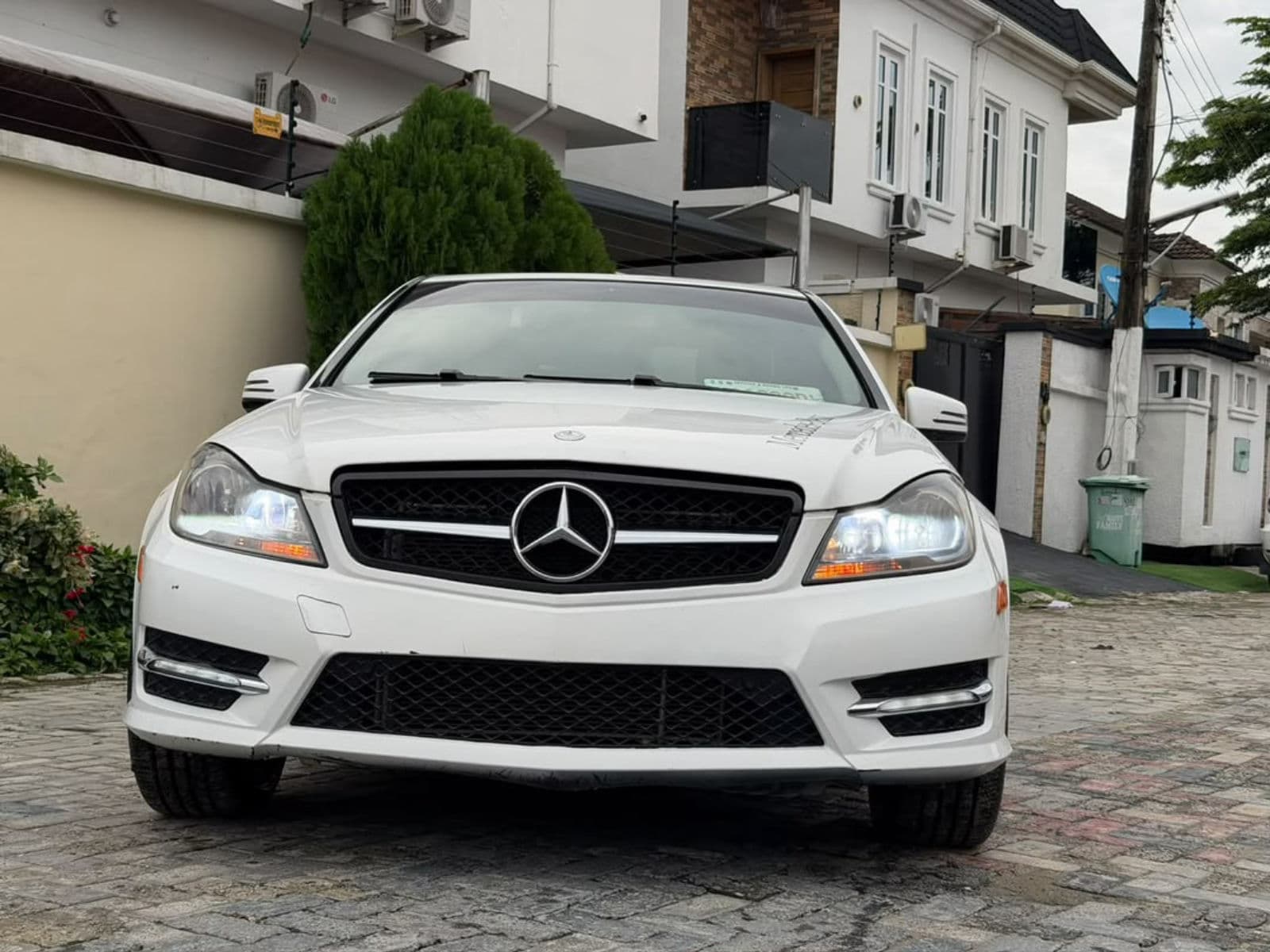 Nigerian Used 2014 Mercedes-Benz C300 V6 (Automatic Sedan) – Abuja, FCT