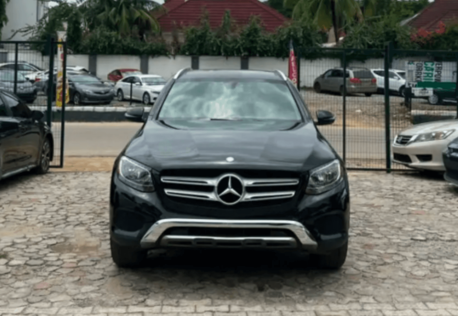 2017 Mercedes-Benz GLC300 – Foreign Used Automatic SUV for Sale in Gwarinpa, Abuja
