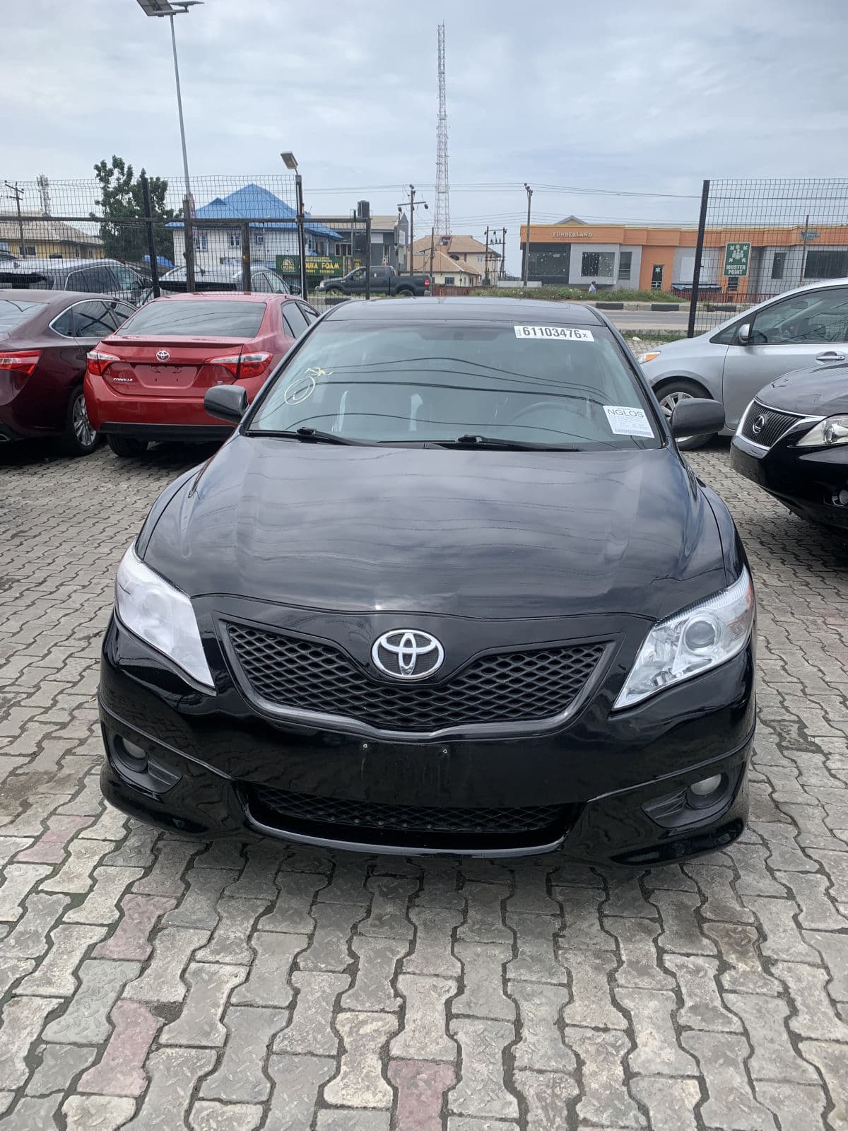 2010 Toyota Camry SE , Accident free 2026 custom entry.