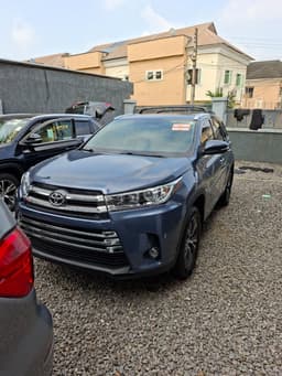 2016 Toyota Highlander SUV — for sale in Ojodu Berger